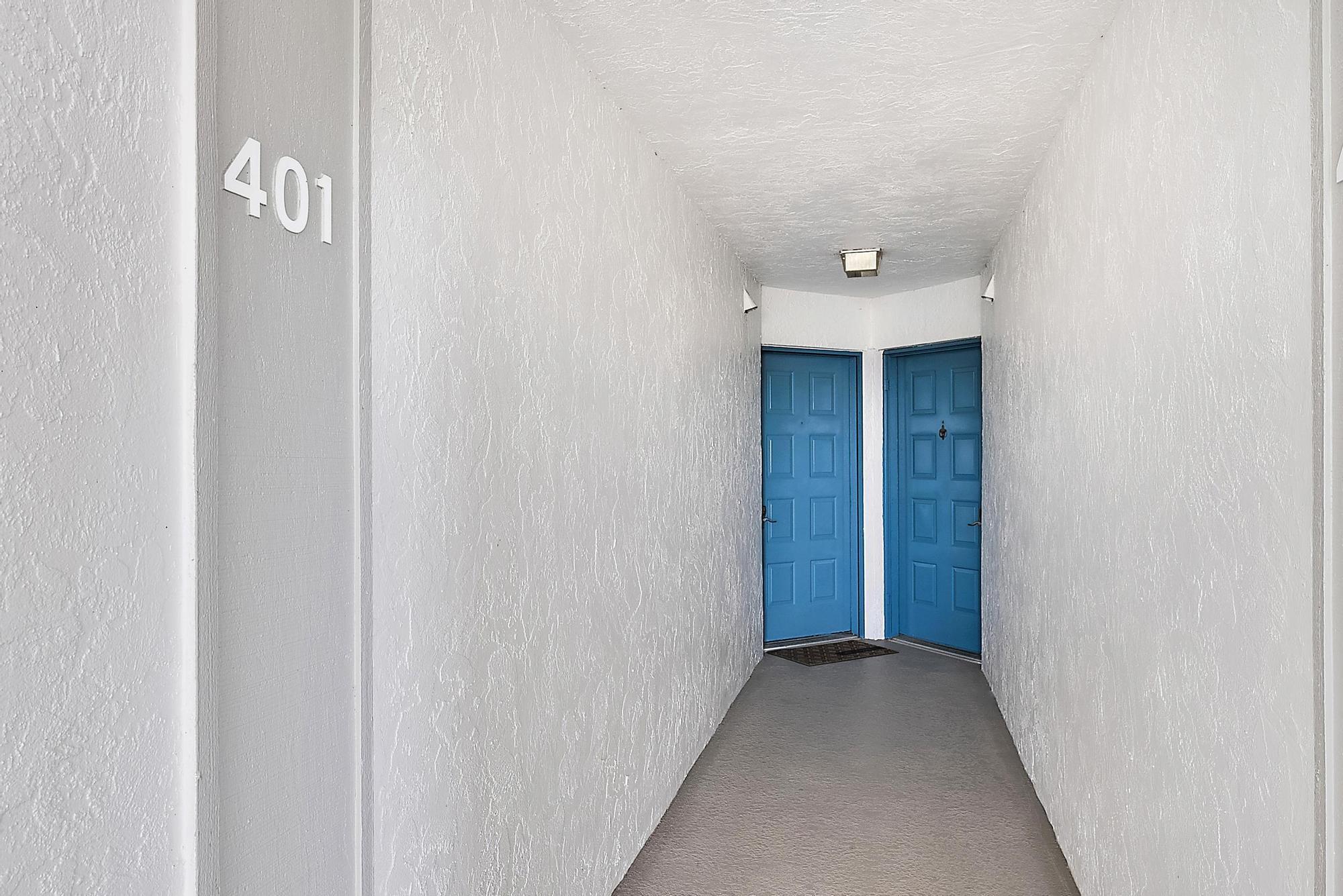 1605 S Us Highway 1 E401