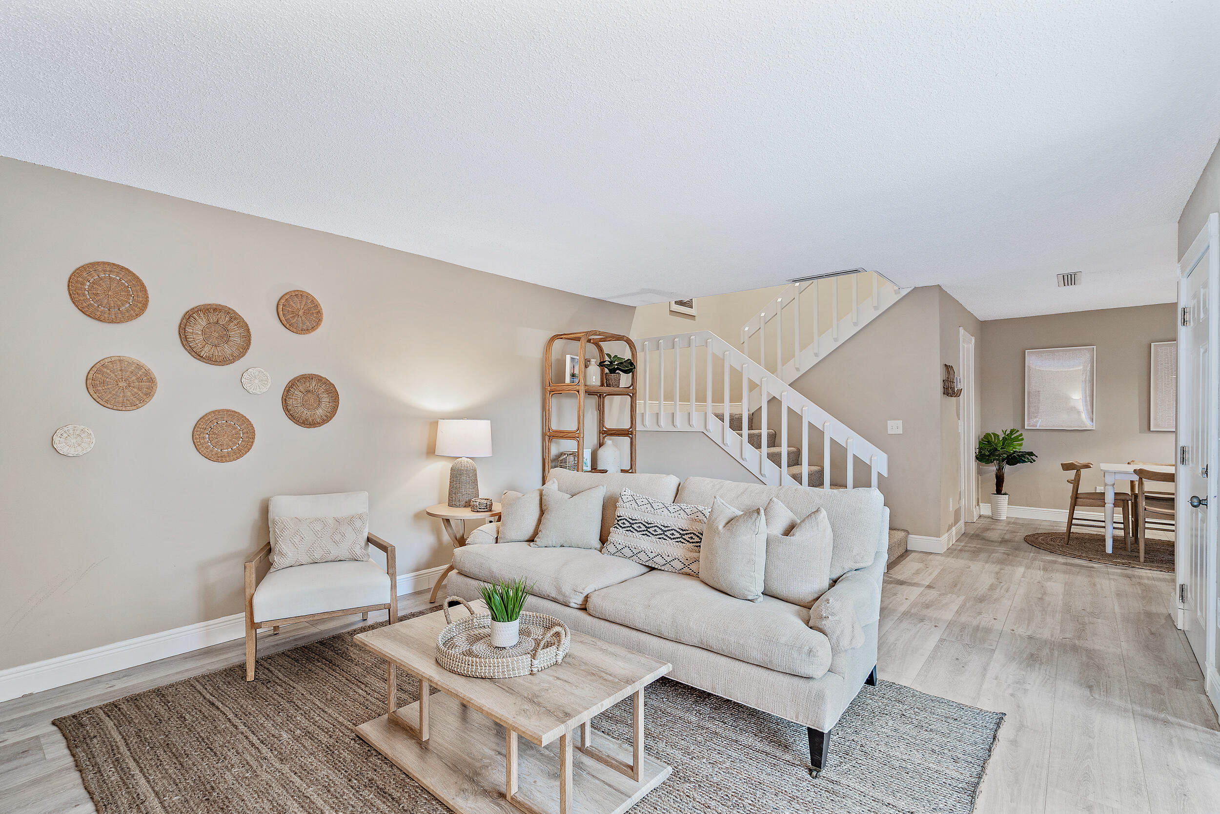 825 Center Street 12d