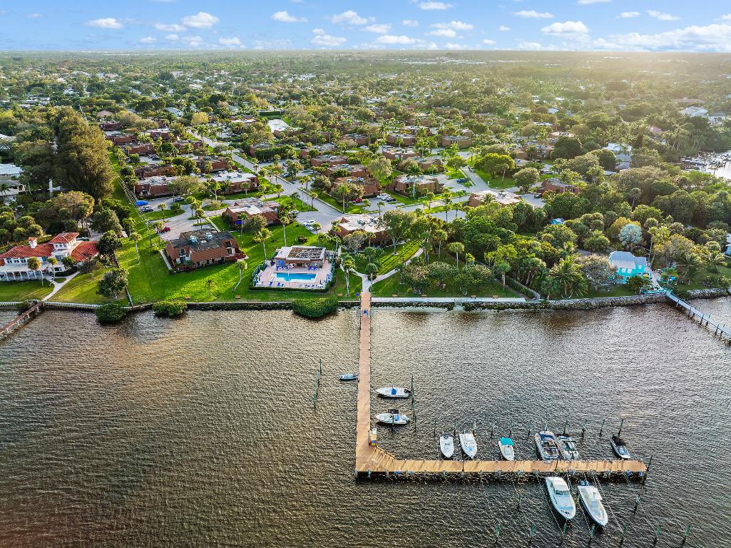 825 Center Street 12d