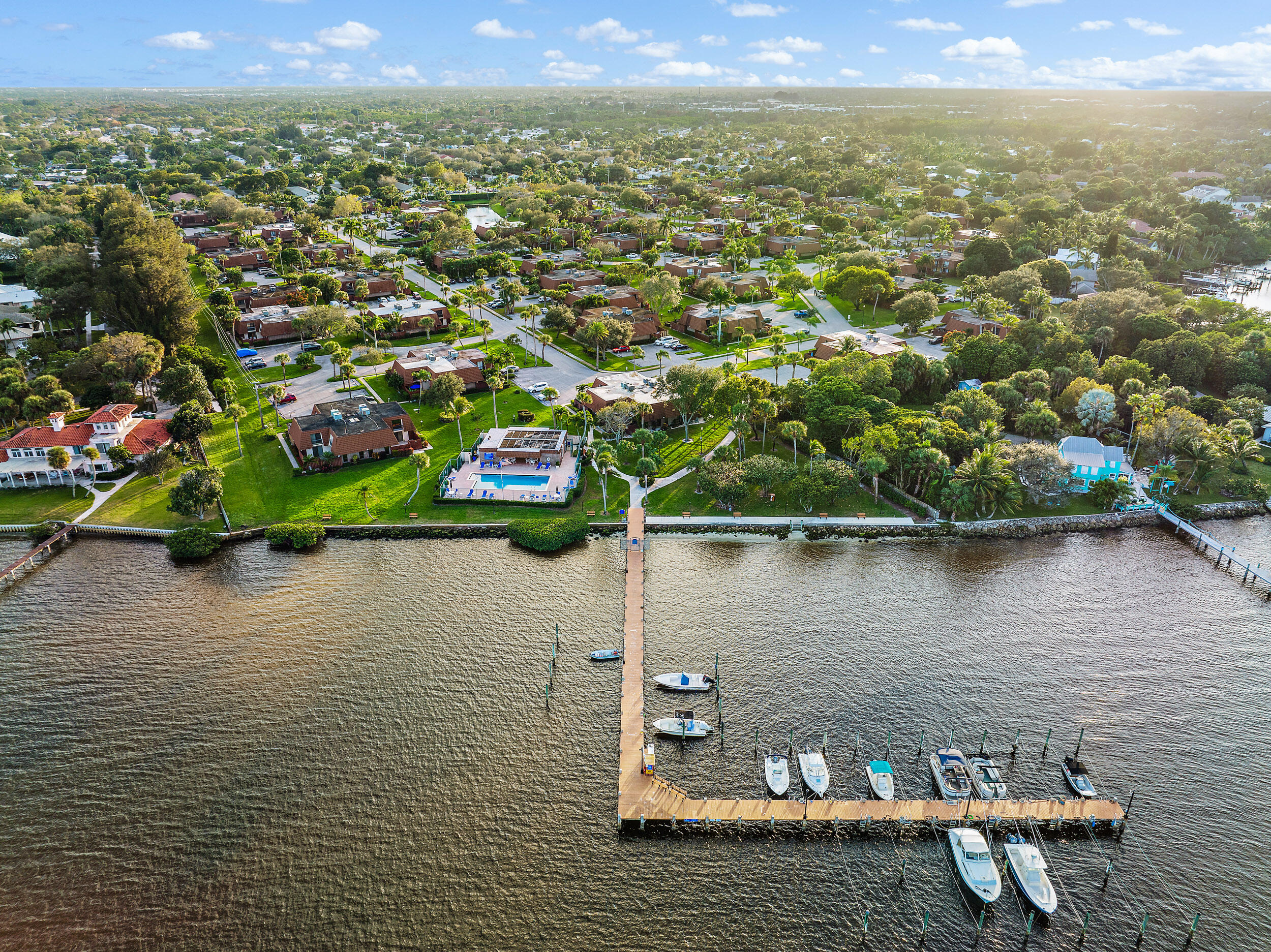 825 Center Street 12d