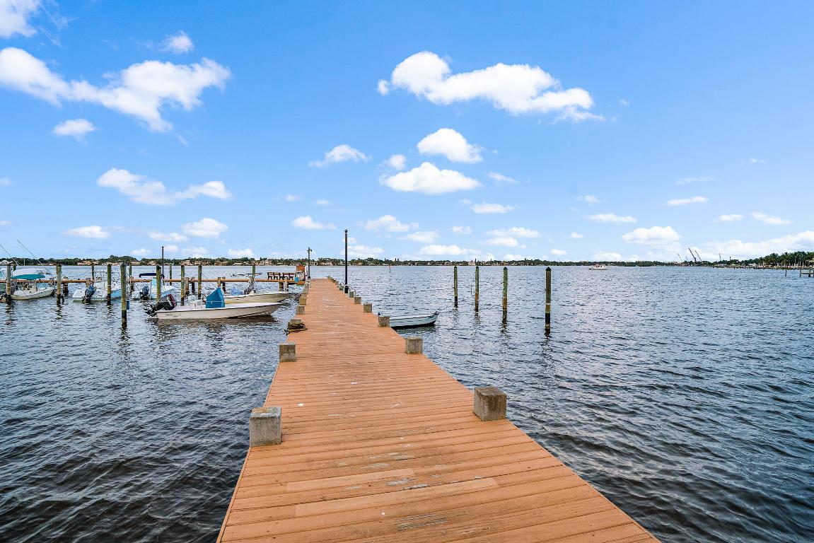 825 Center Street 12d