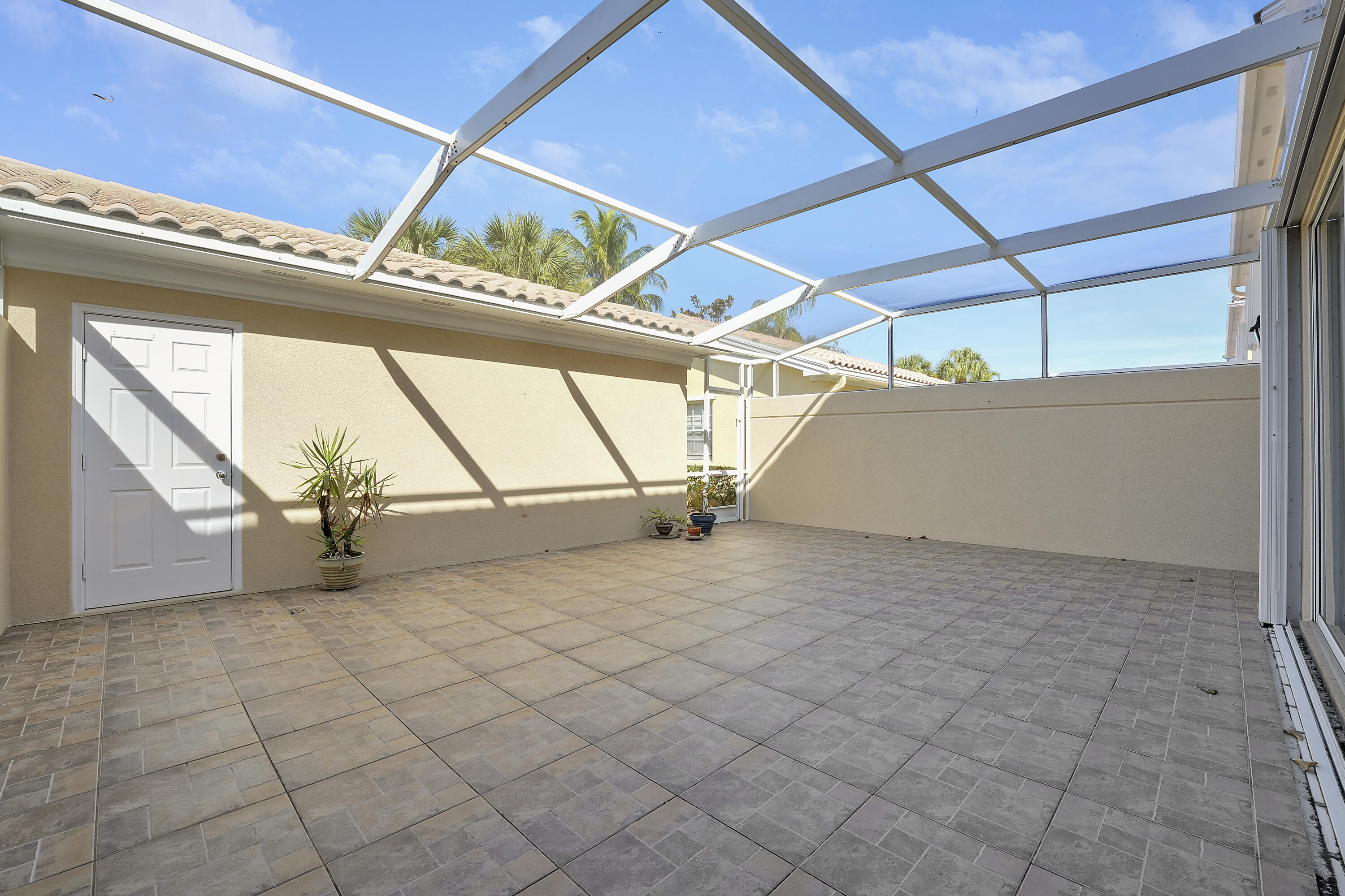 1685 Jeaga Drive