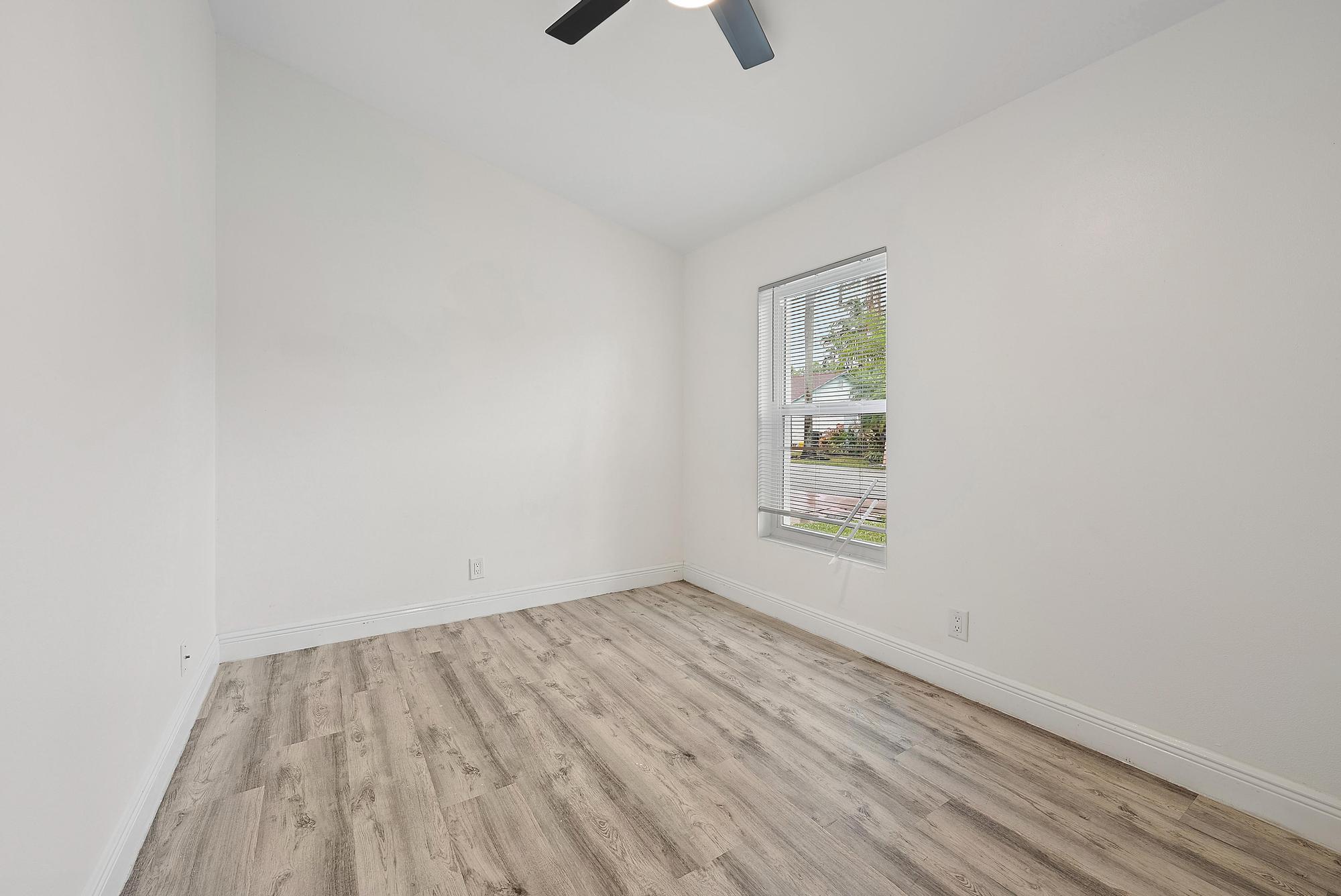 14576 Sunset Pines Drive