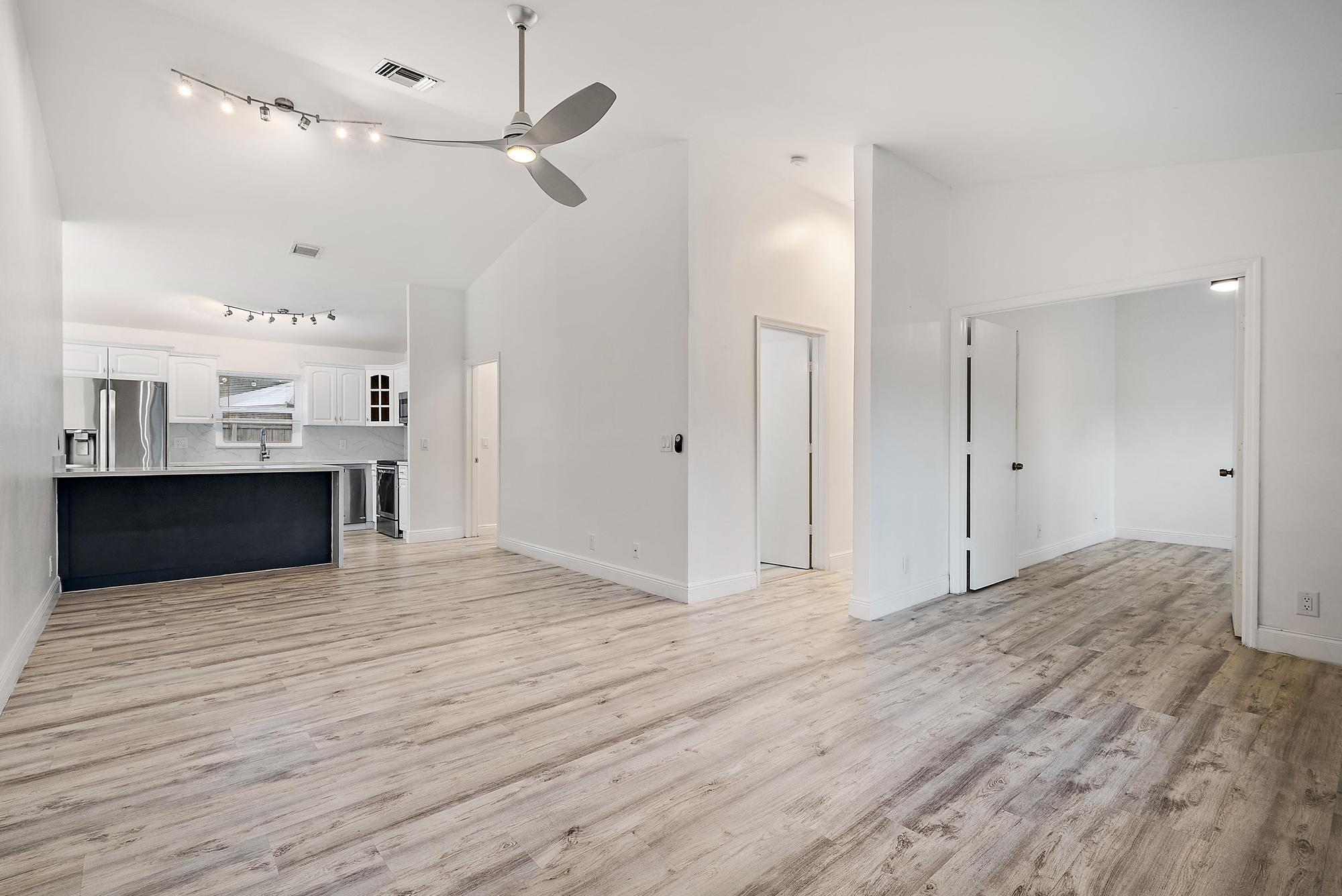 14576 Sunset Pines Drive