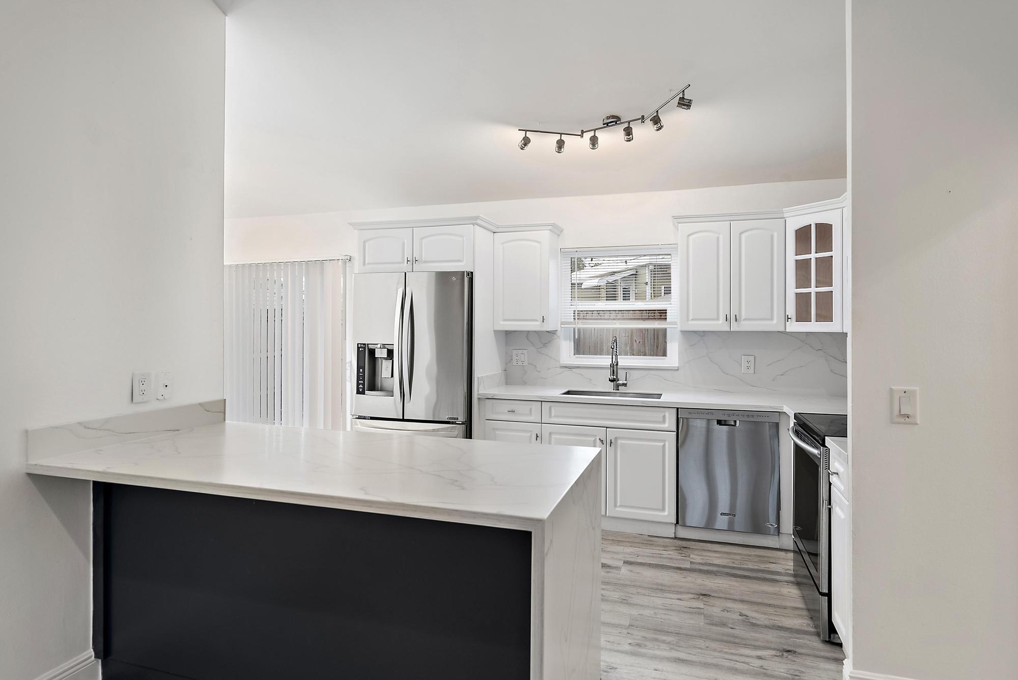 14576 Sunset Pines Drive