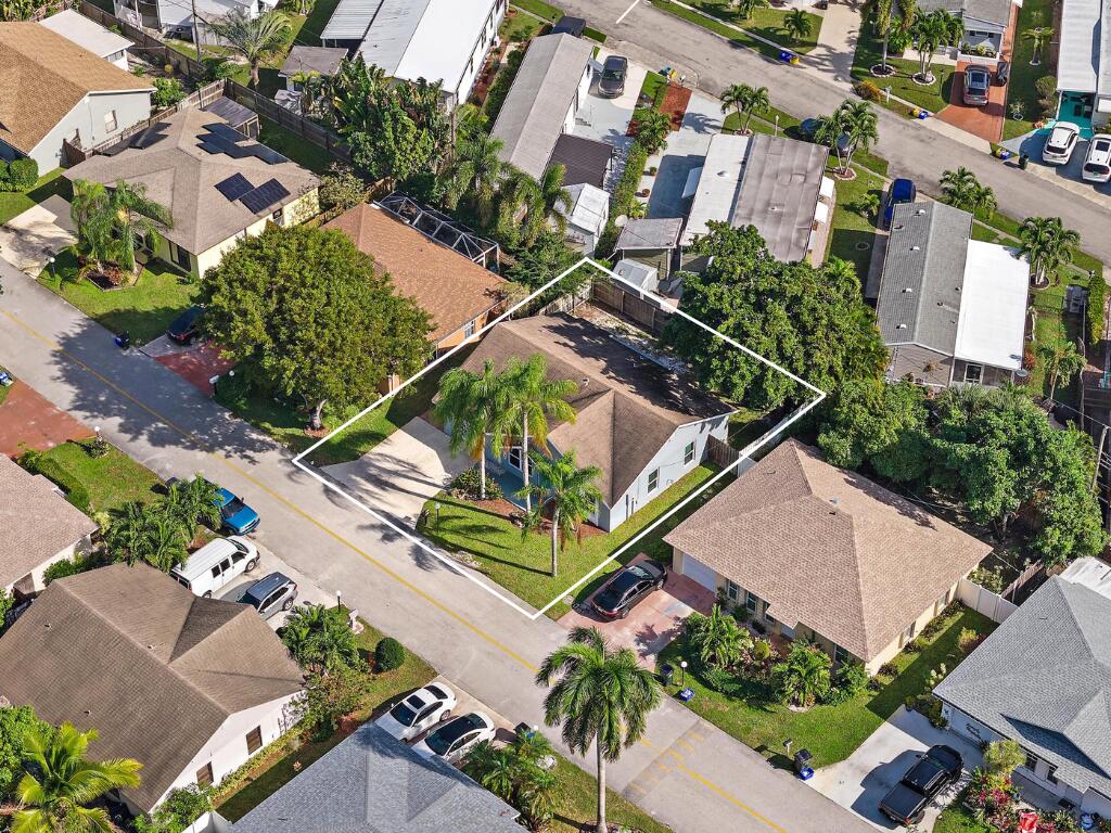 14576 Sunset Pines Drive