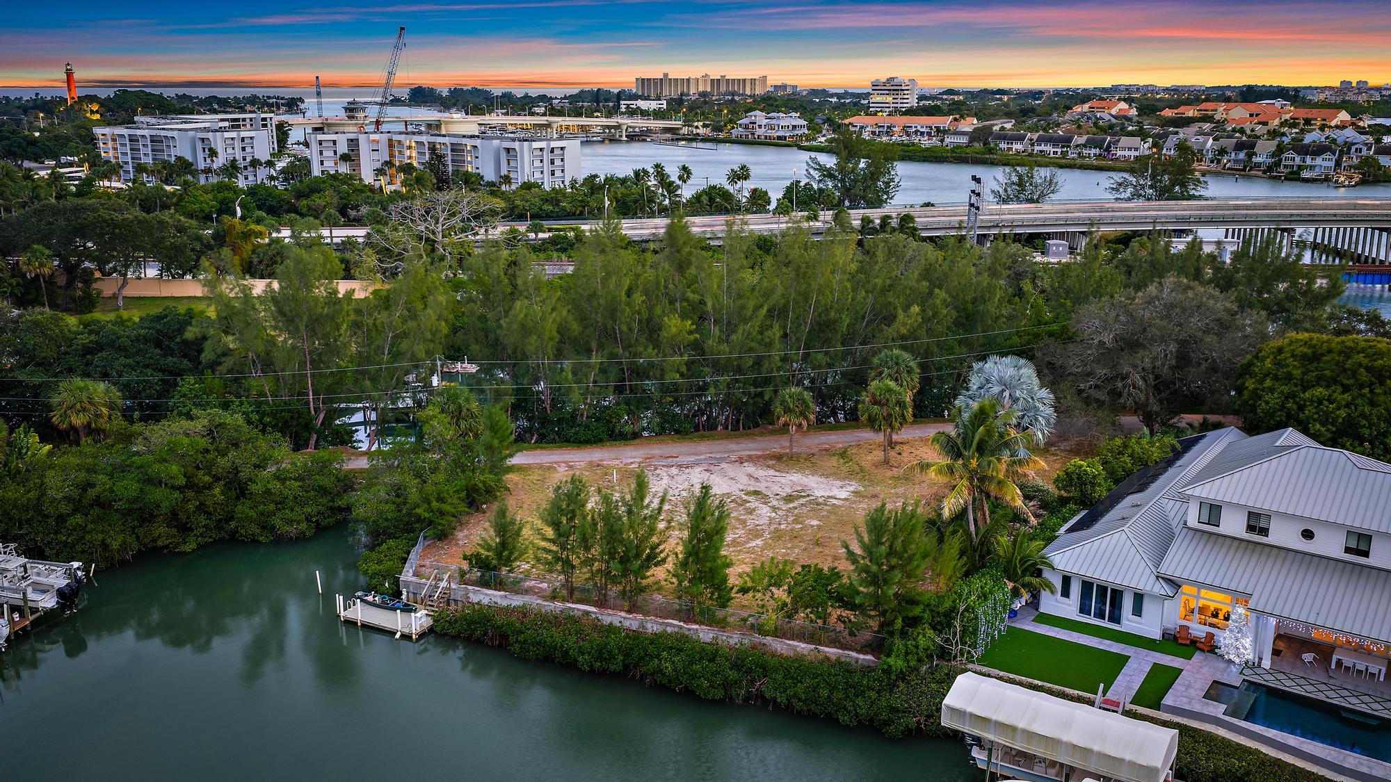 1310 Peninsular Road | Jupiter, Florida