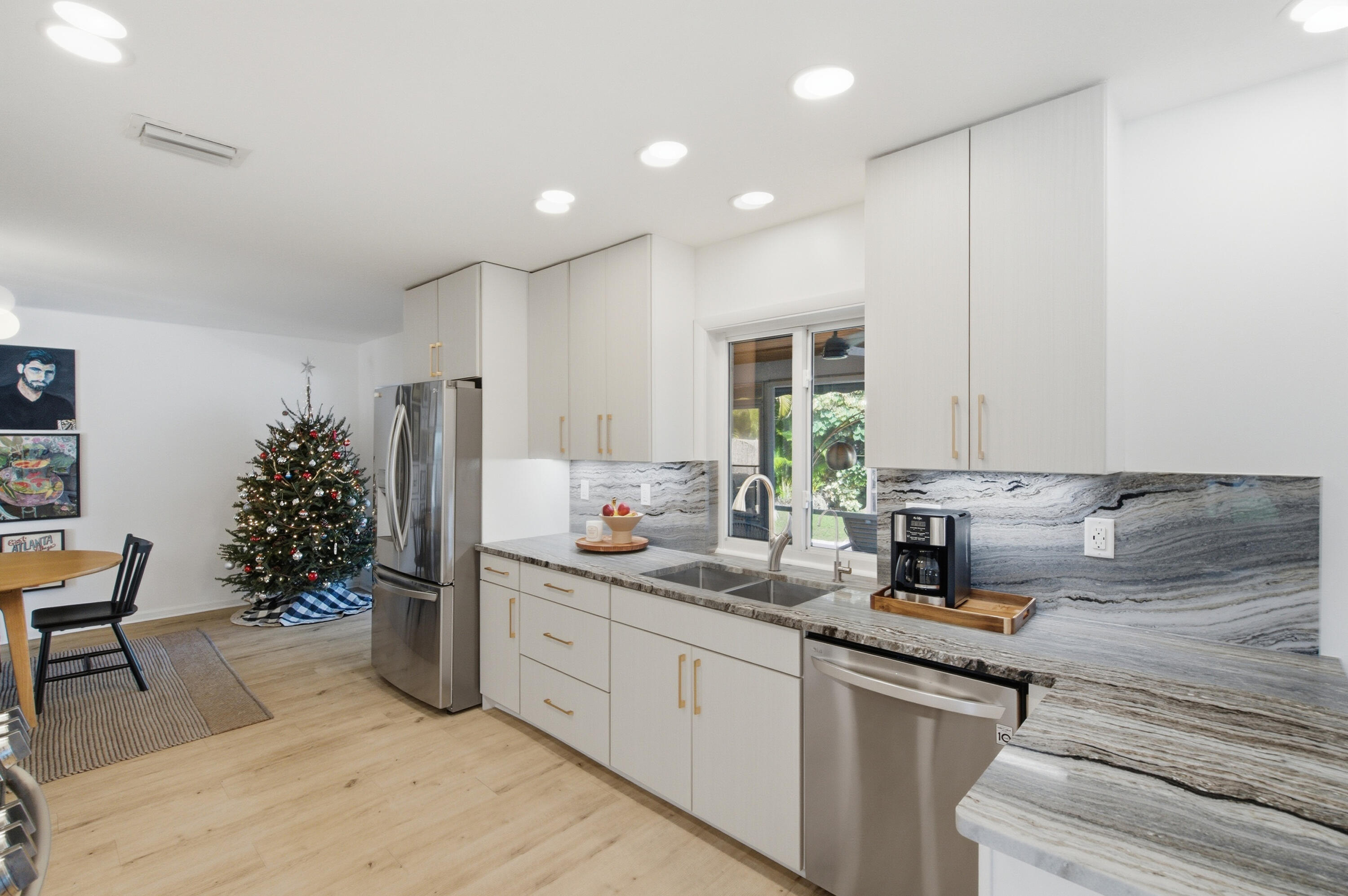 403 Highwood Circle