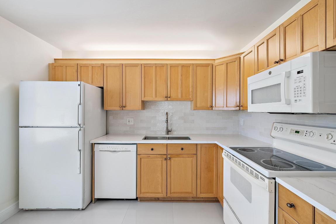 717 S Us Highway 1 108, Jupiter Unit: 108