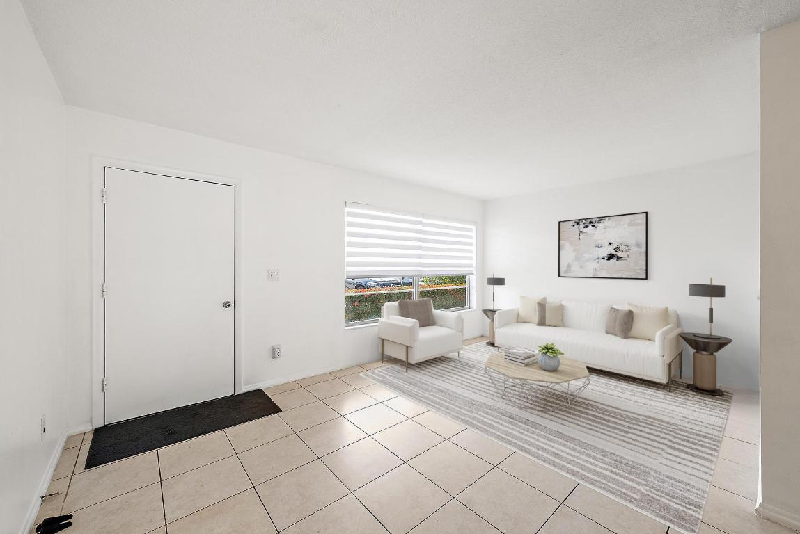 2929 SE Ocean Boulevard 103-2, Stuart Unit: 103-2