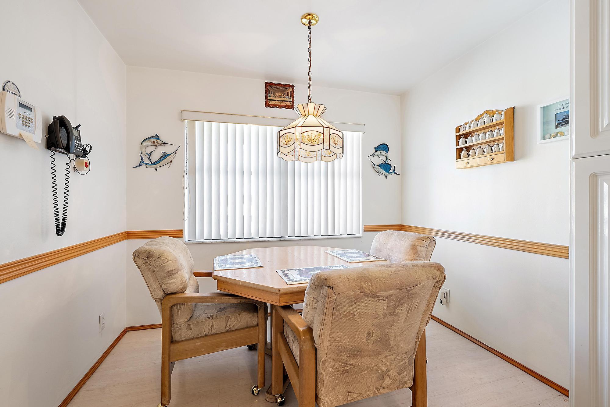 7633 Tahiti Lane 204 | Lake Worth, Florida