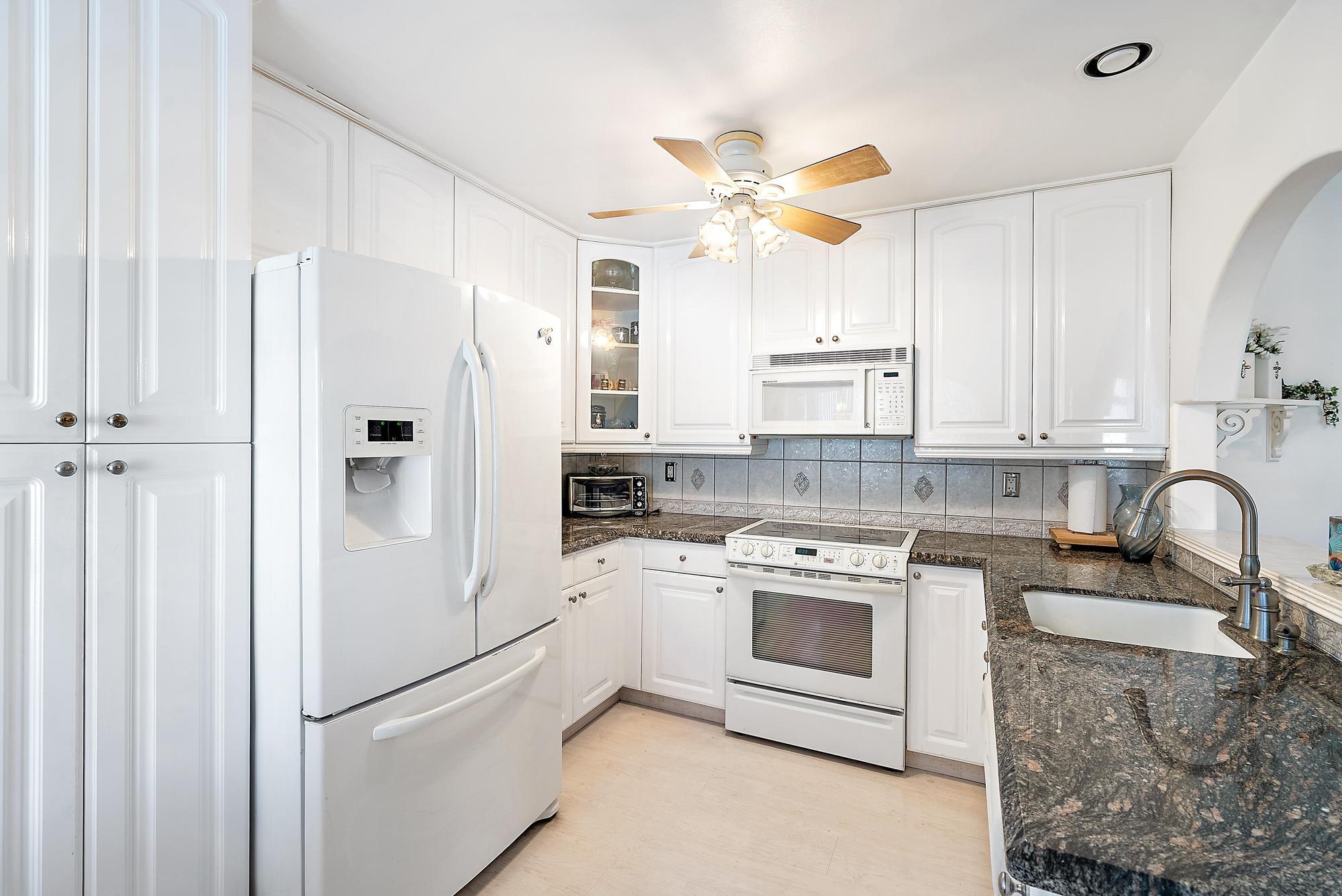 7633 Tahiti Lane 204 | Lake Worth, Florida