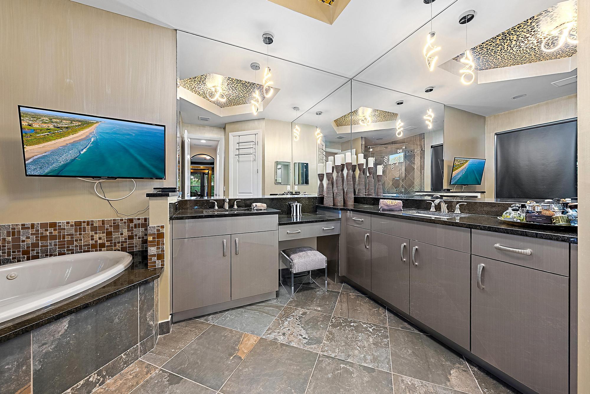 279 Carina Drive | Jupiter, Florida