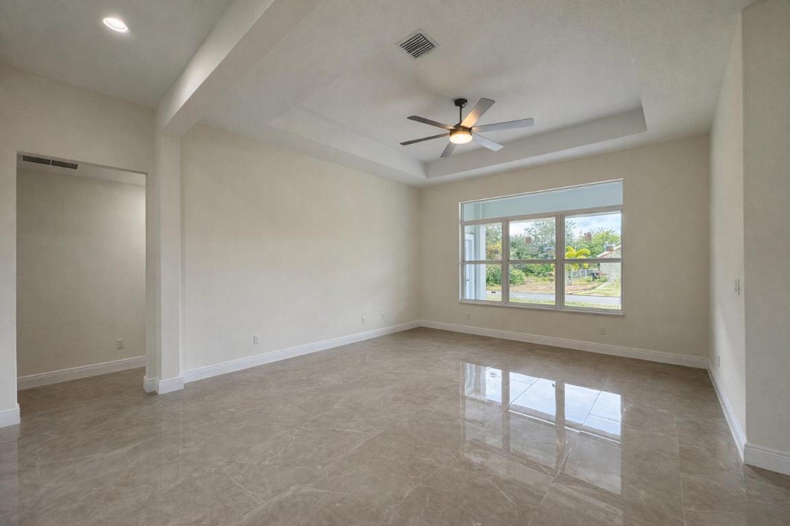 655 SW Seagull Terrace, Port St. Lucie