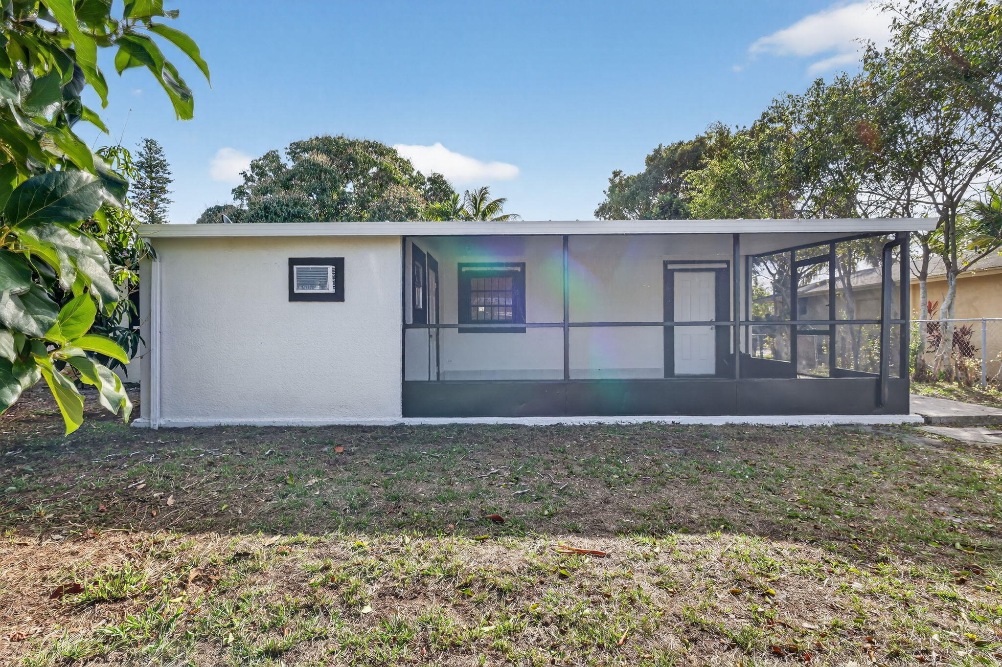926 S 13th Avenue S | Lake Worth Beach, Florida