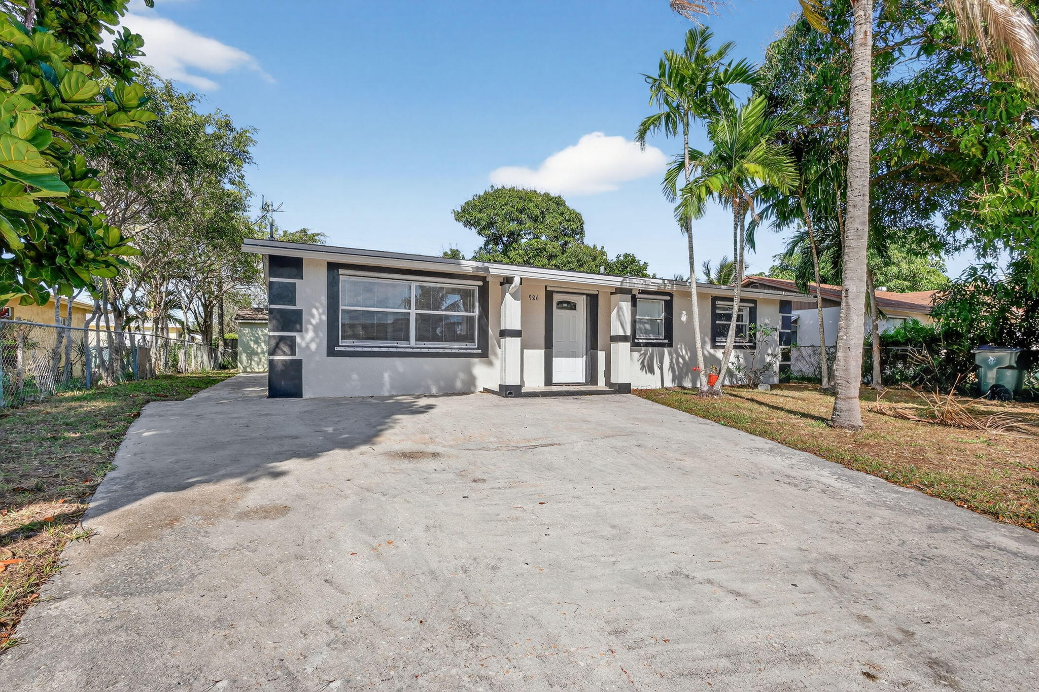 926 S 13th Avenue S | Lake Worth Beach, Florida