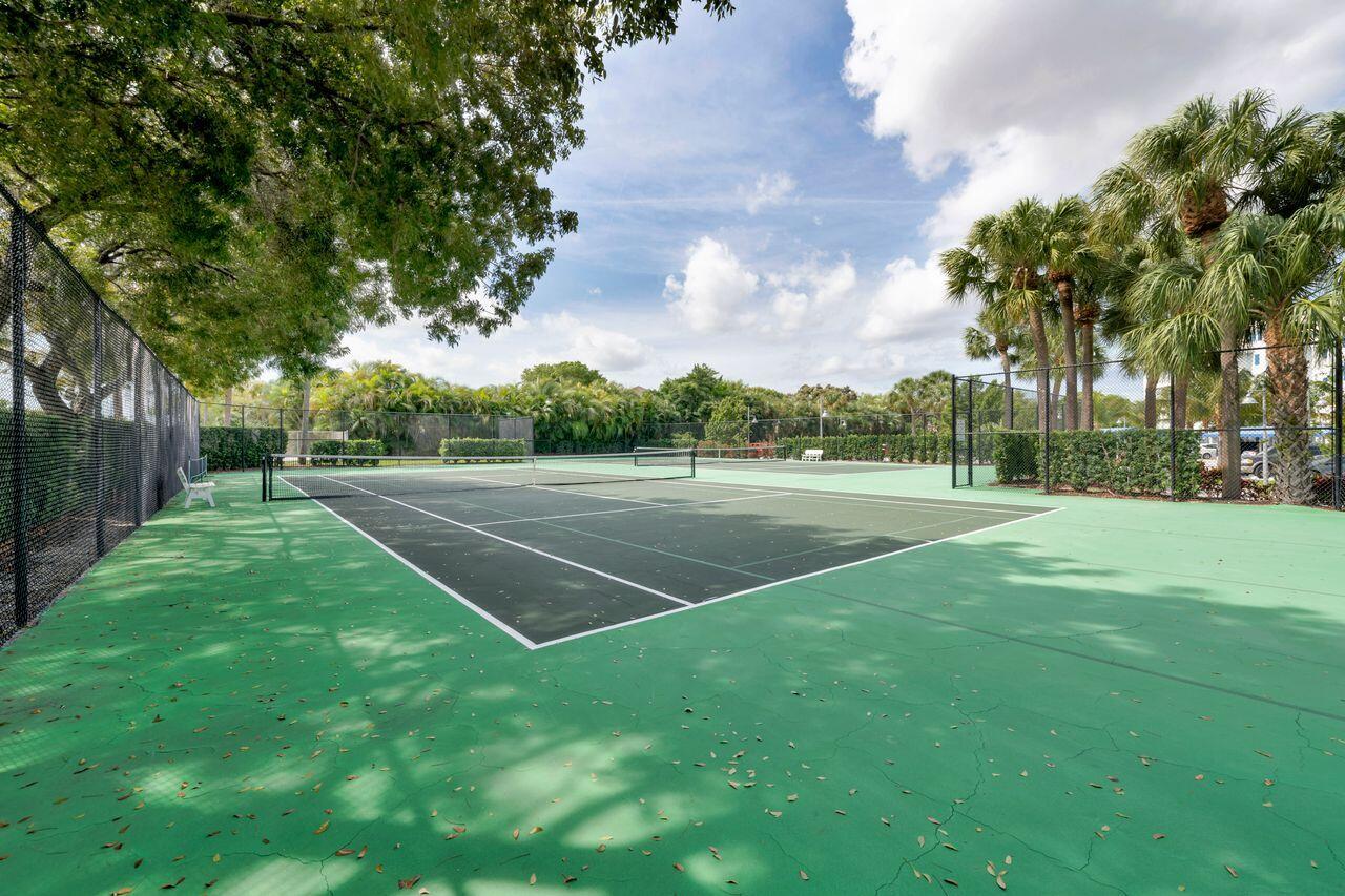 814 Bay Colony Drive S | Juno Beach, Florida