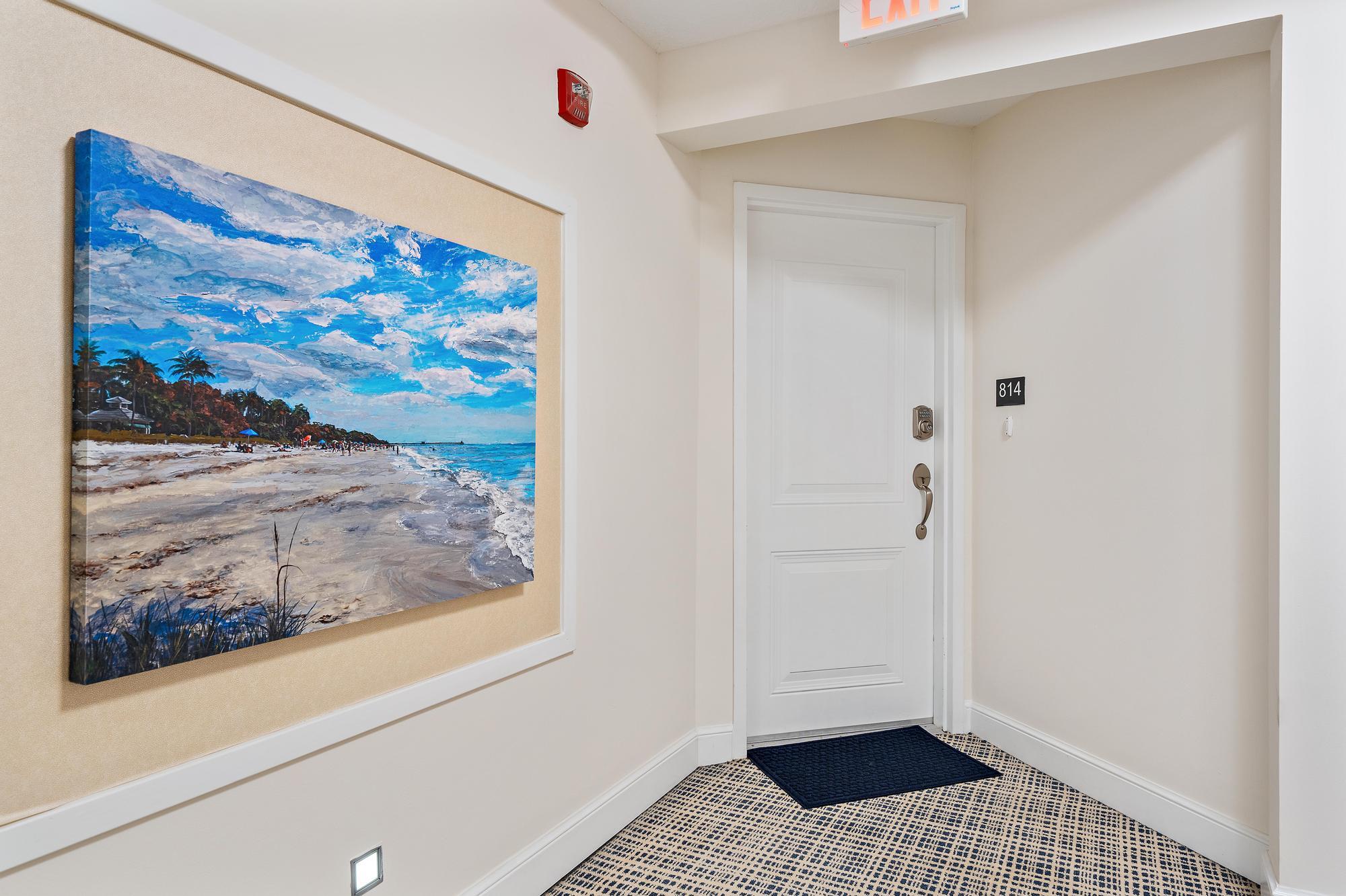 814 Bay Colony Drive S