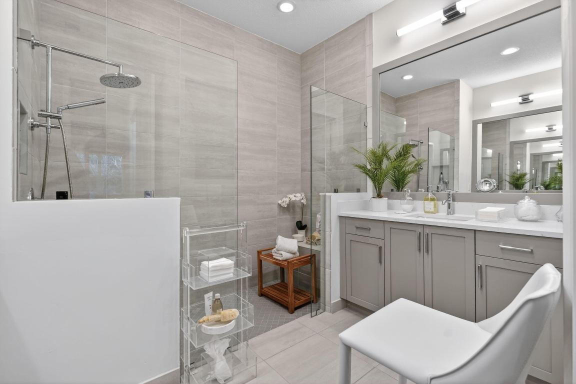 11457 Pointe Midtown Drive