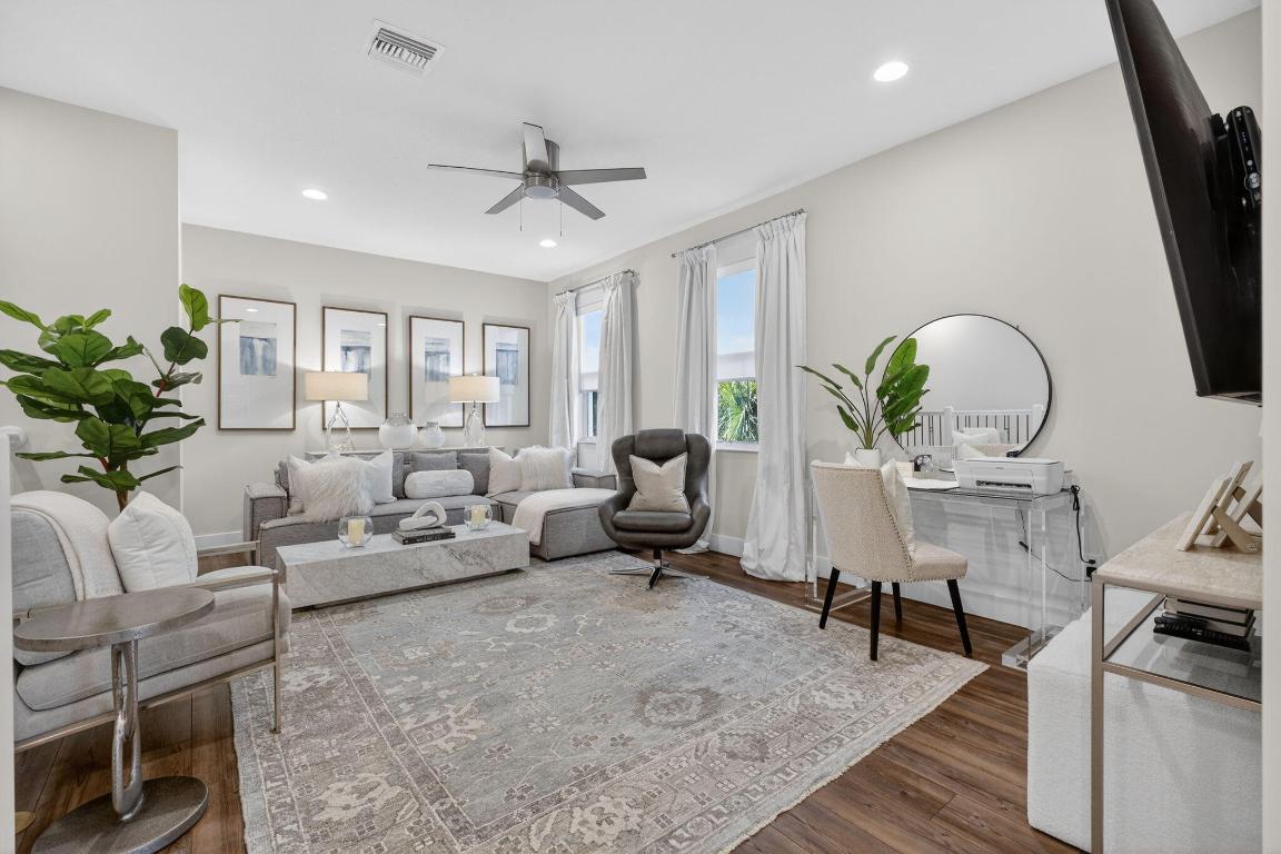 11457 Pointe Midtown Drive