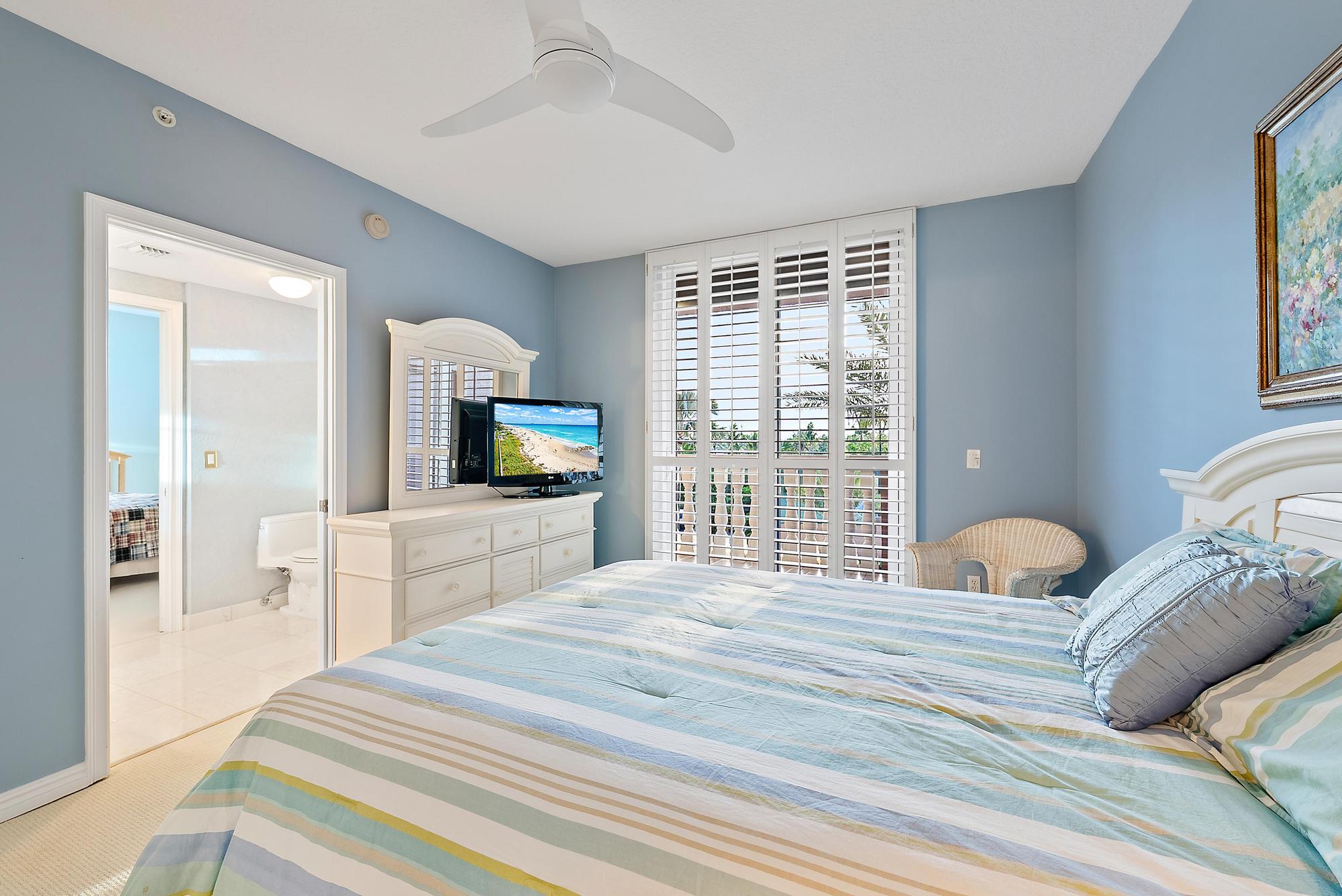 700 Ocean Royale 302