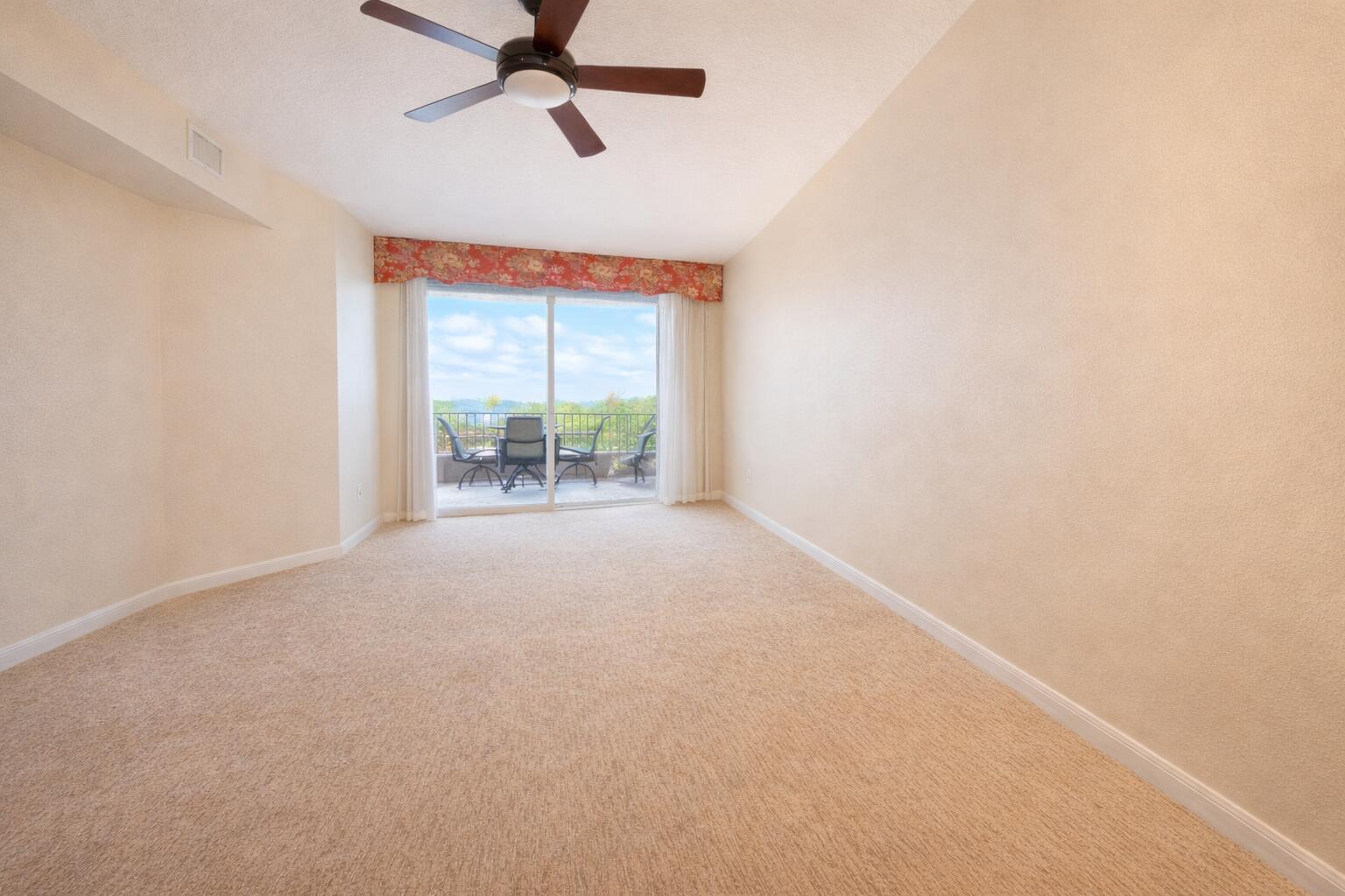 700 Ocean Royale 302