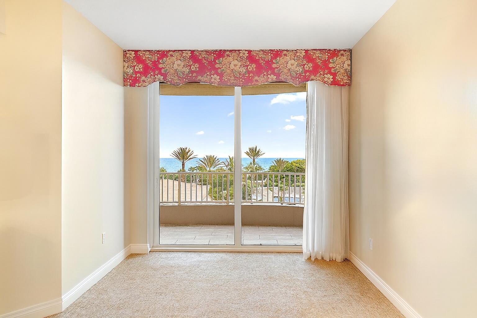 700 Ocean Royale 302