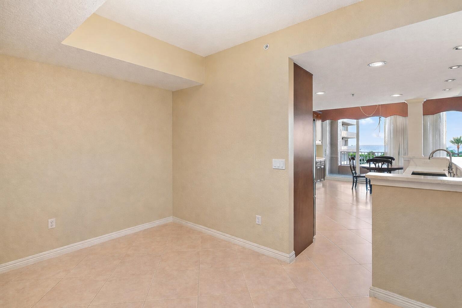 700 Ocean Royale 302