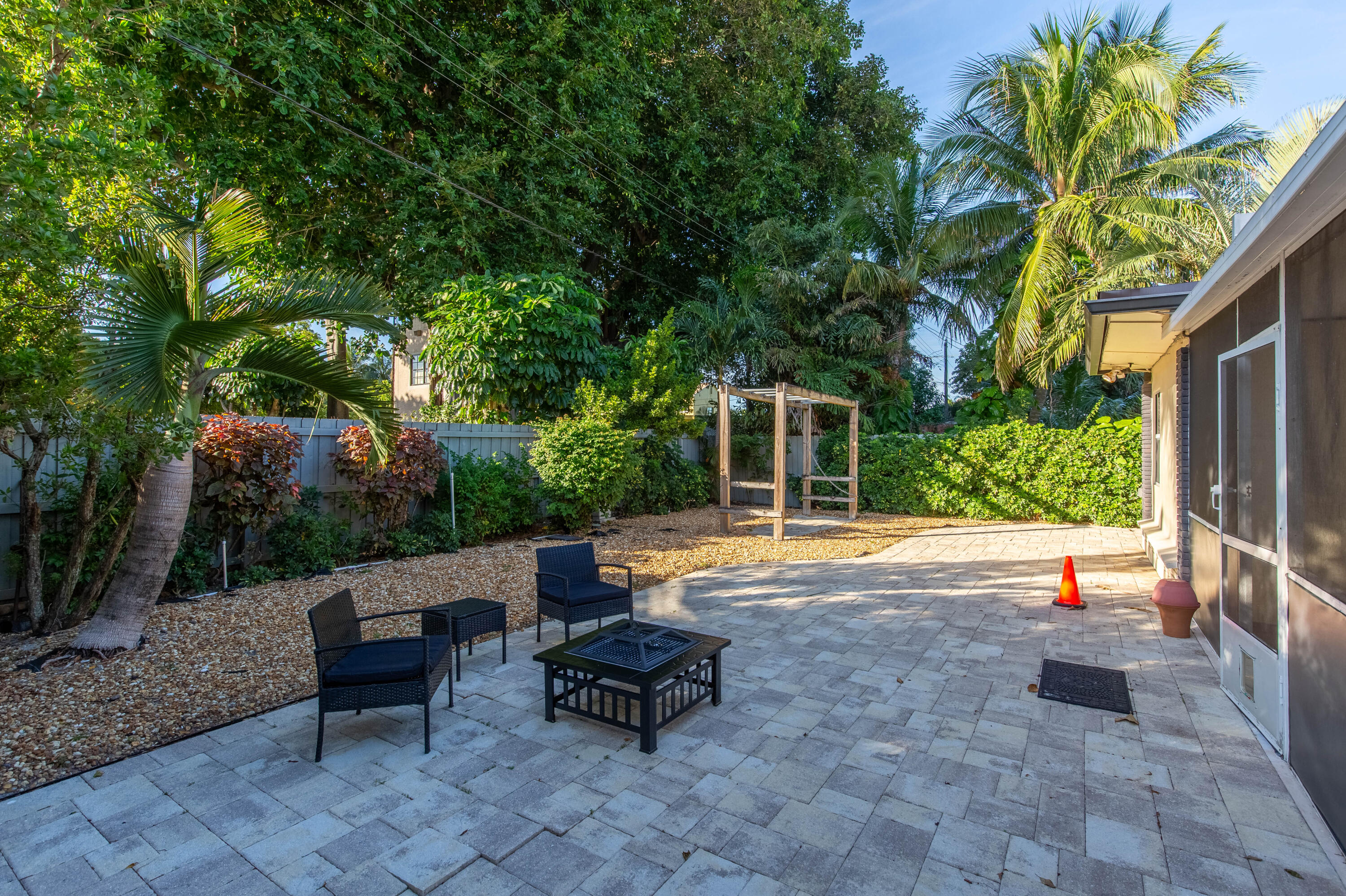 327 Dartmouth Drive