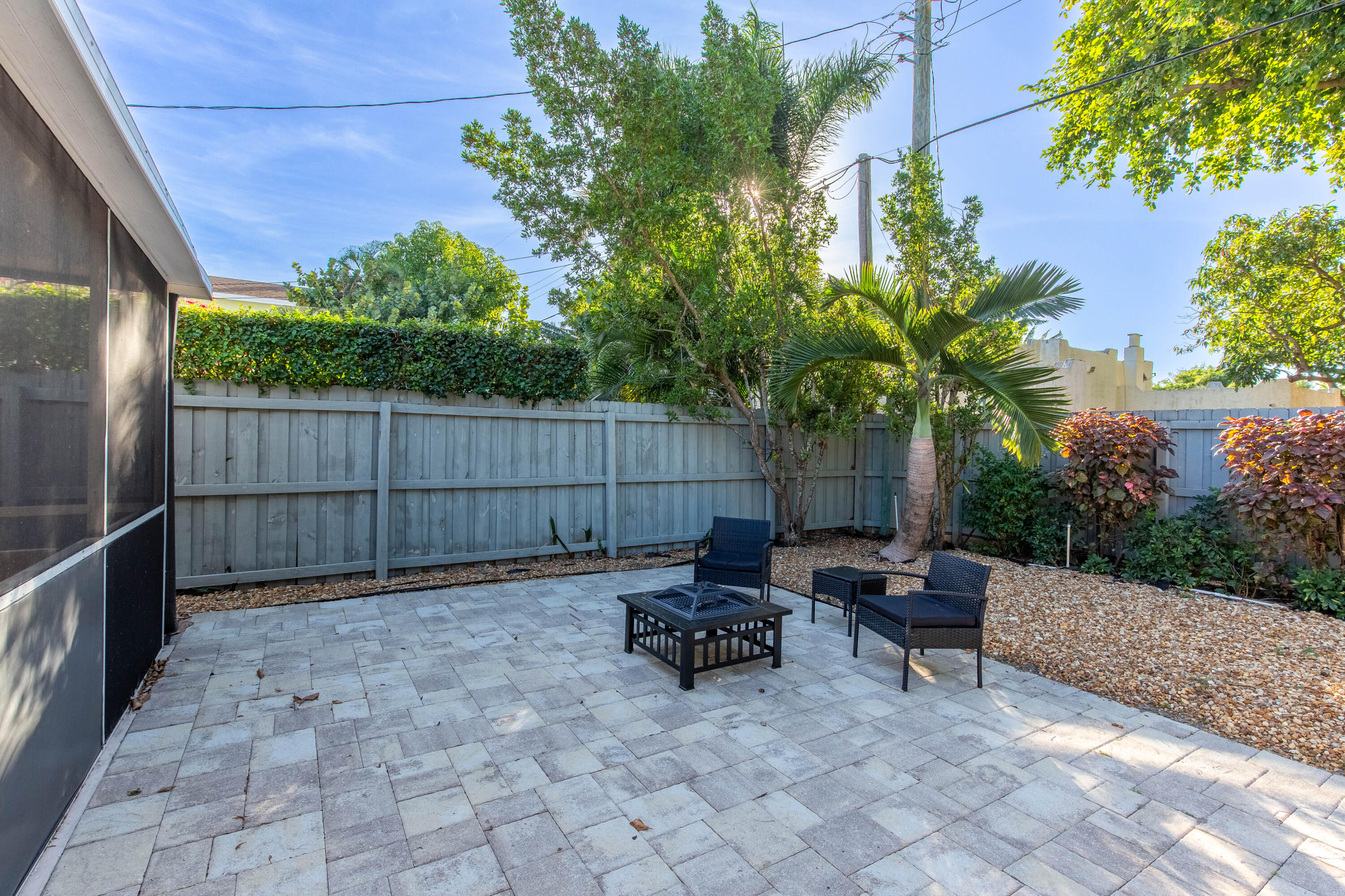 327 Dartmouth Drive