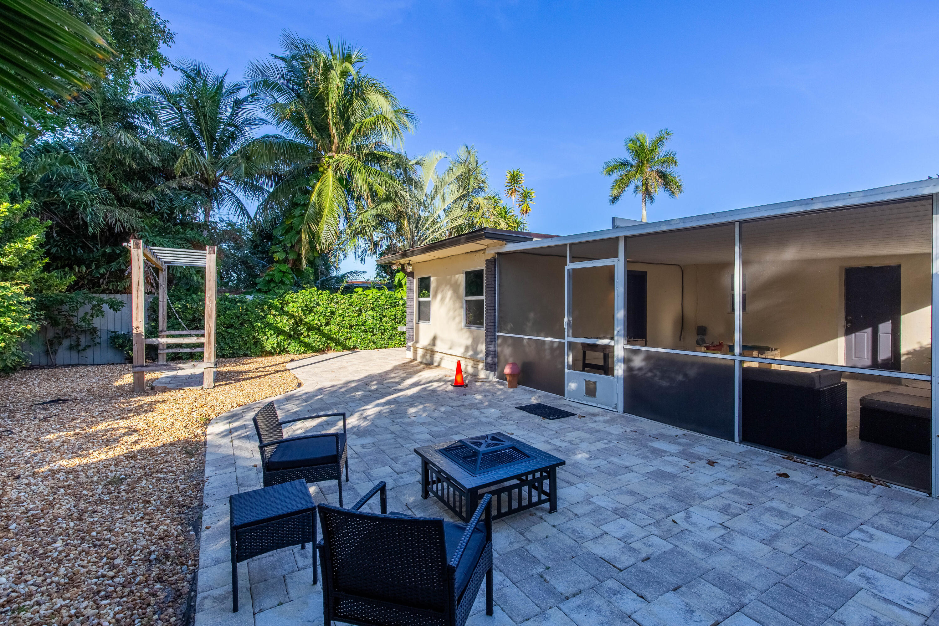 327 Dartmouth Drive
