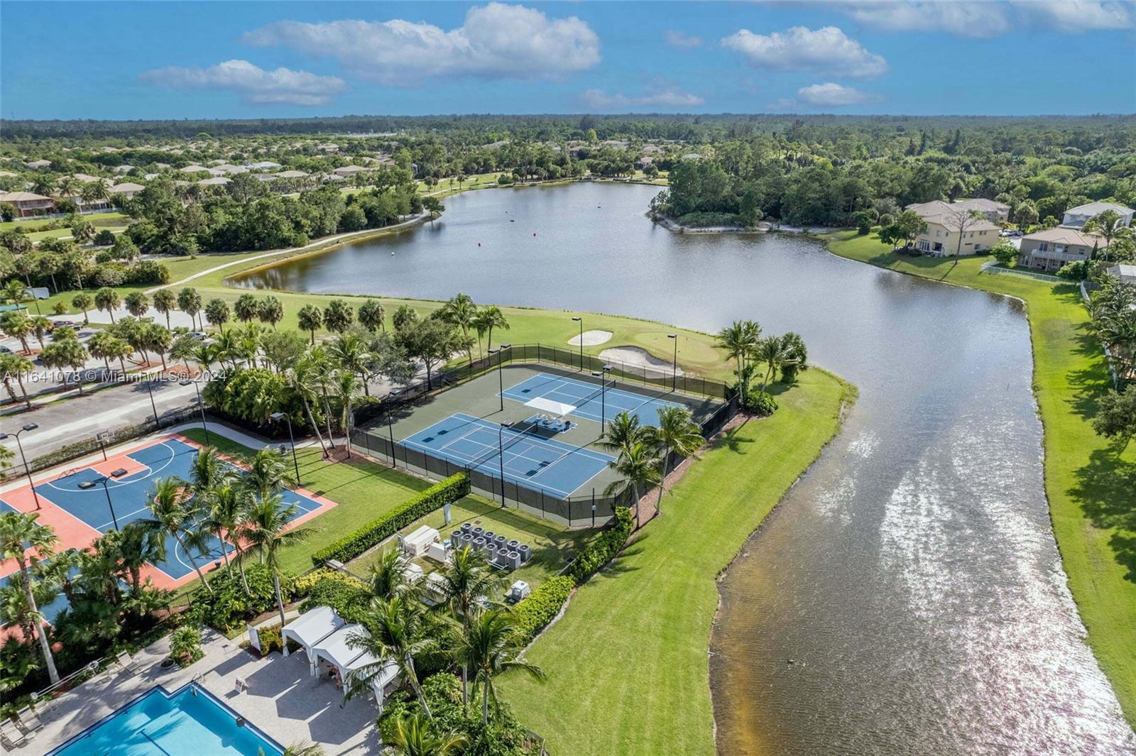 1261 Gembrook Court | West Palm Beach, Florida