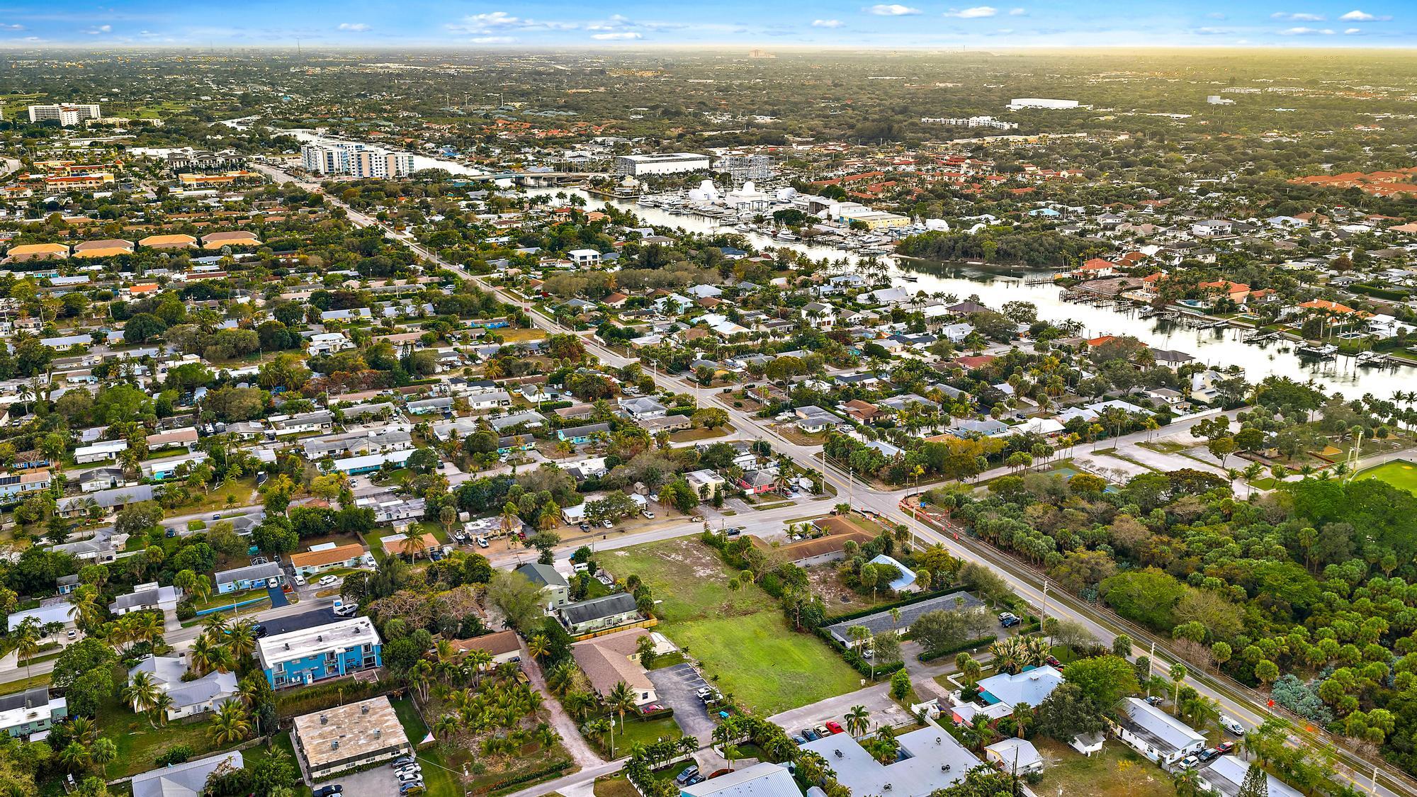 1928 Service Road | North Palm Beach, Florida