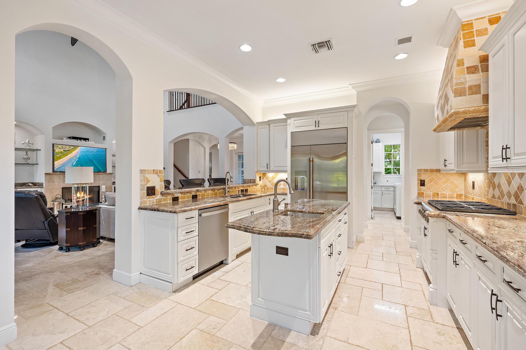 107 Nativa Circle