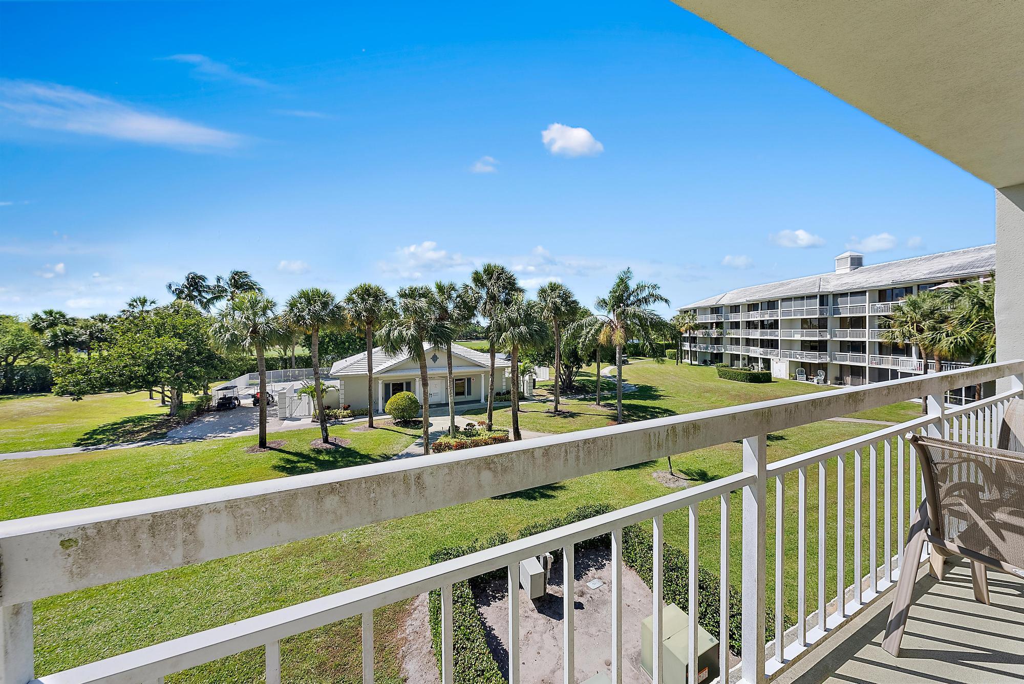 2761 Village Boulevard 303 | West Palm Beach, Florida