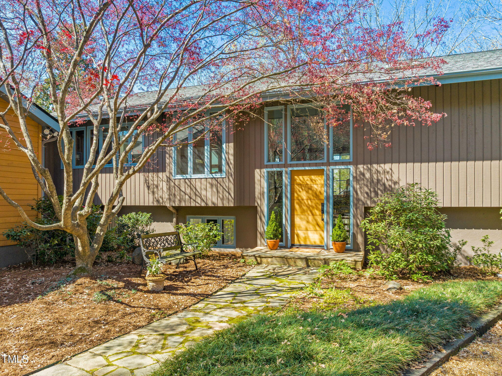 928 Pinehurst Drive