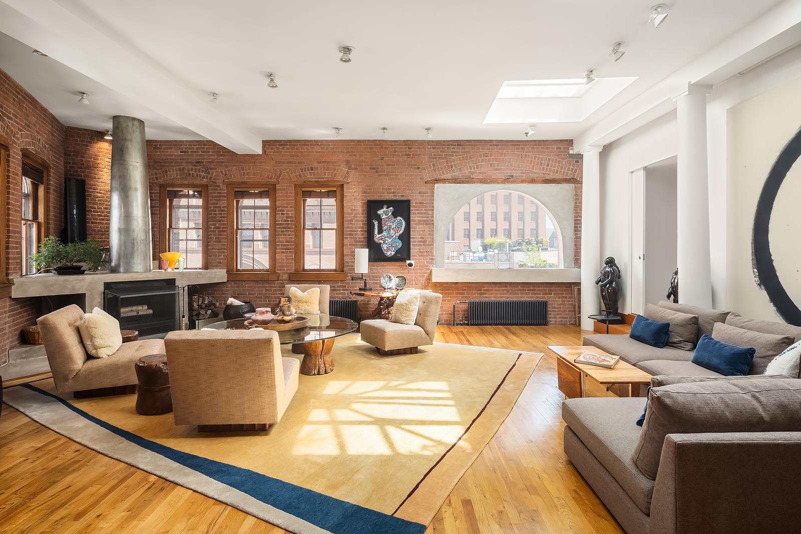 16 HUDSON Street PHD