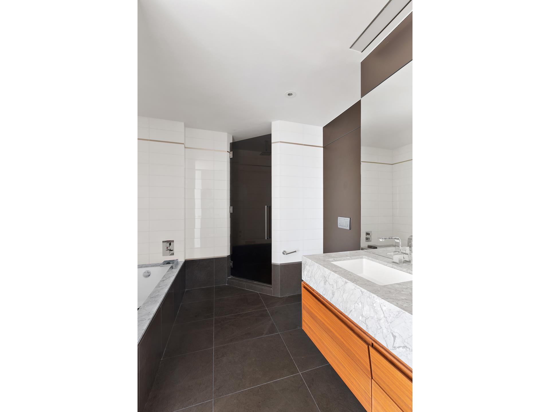 400 PARK Avenue S 35B