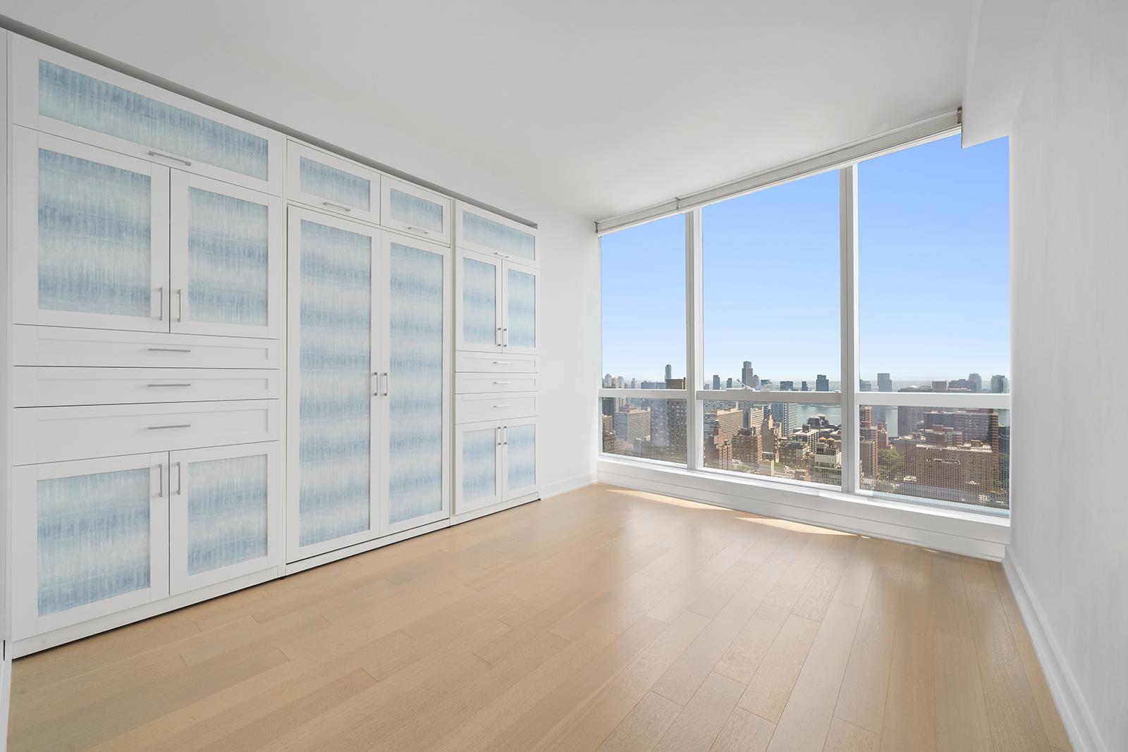 400 PARK Avenue S 35B