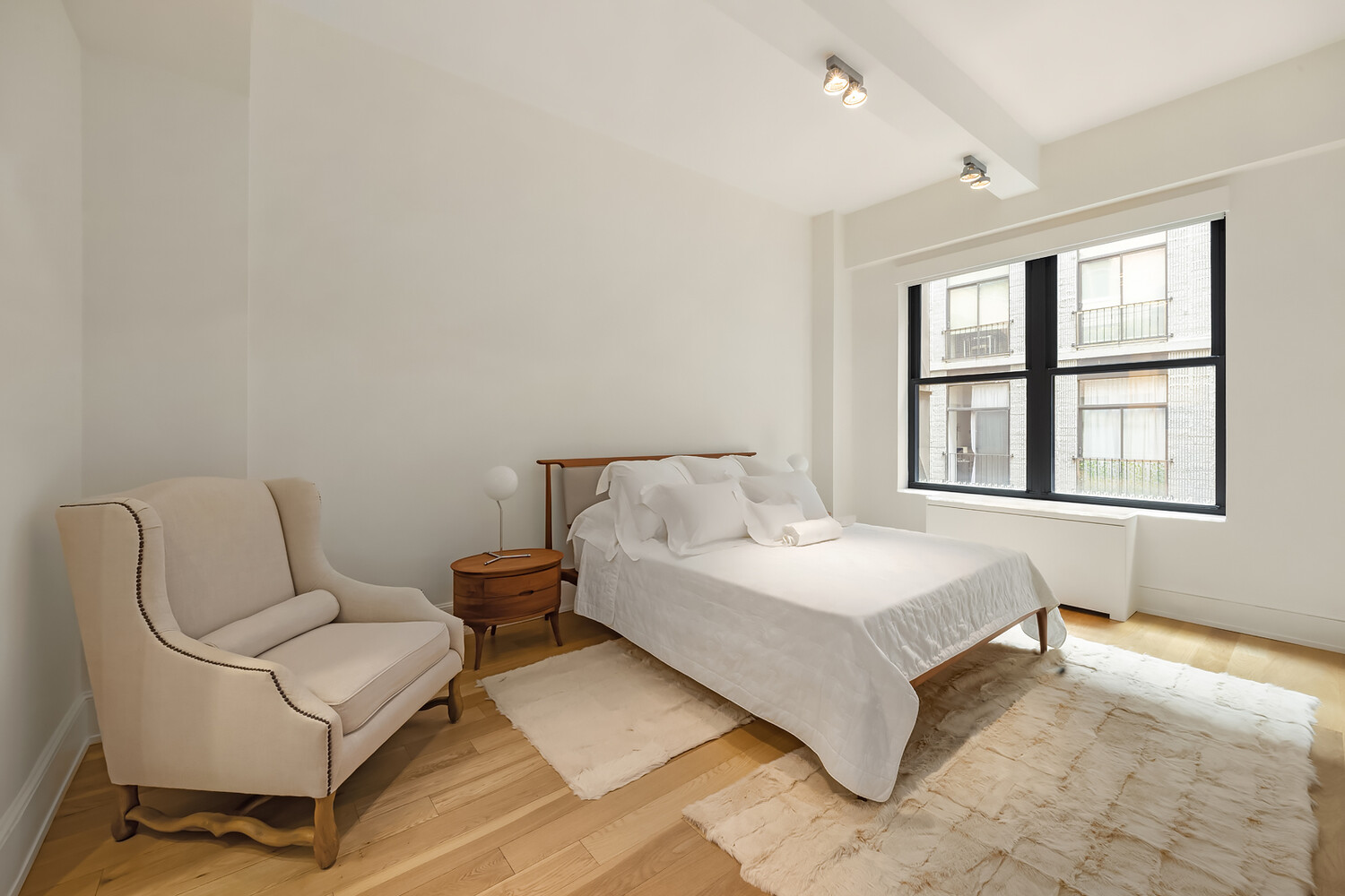 260 PARK Avenue S 9I