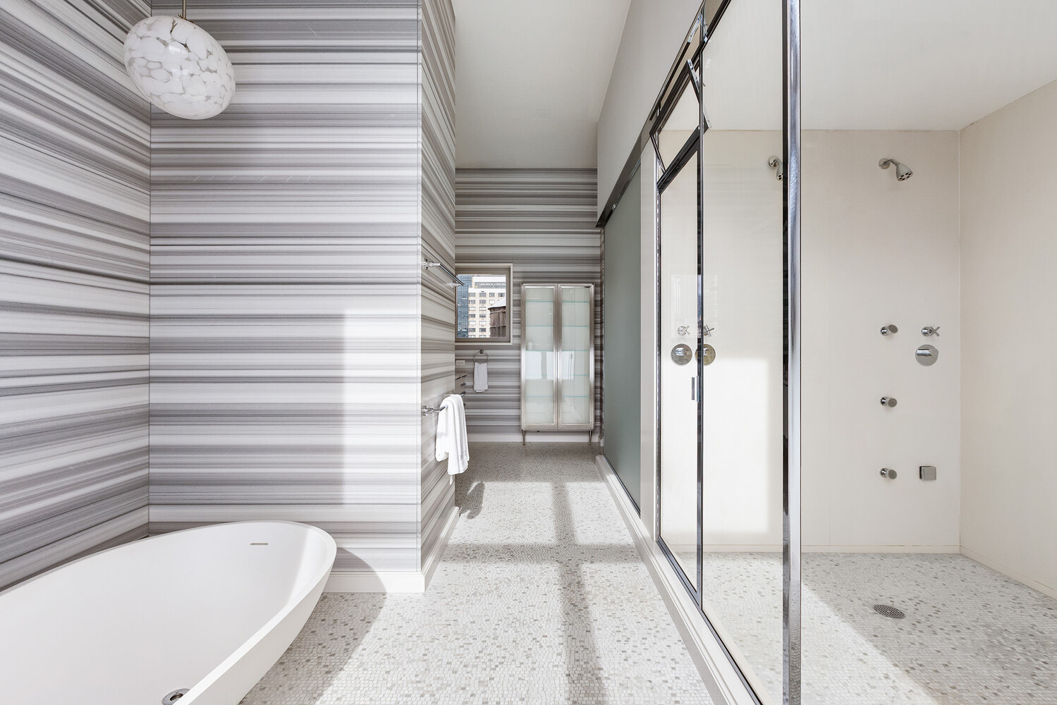 240 PARK Avenue S PH17