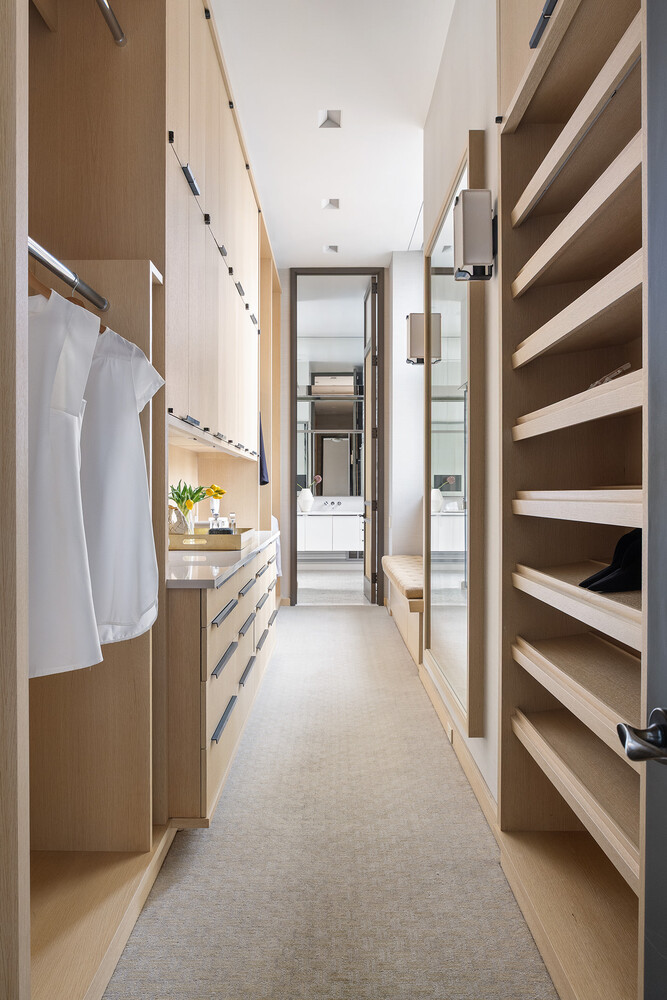 240 PARK Avenue S PH17