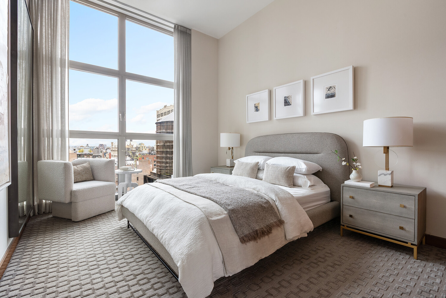 240 PARK Avenue S PH17