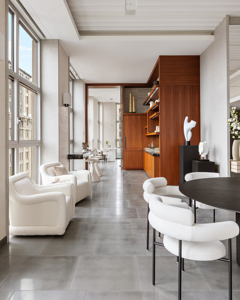 240 PARK Avenue S PH17