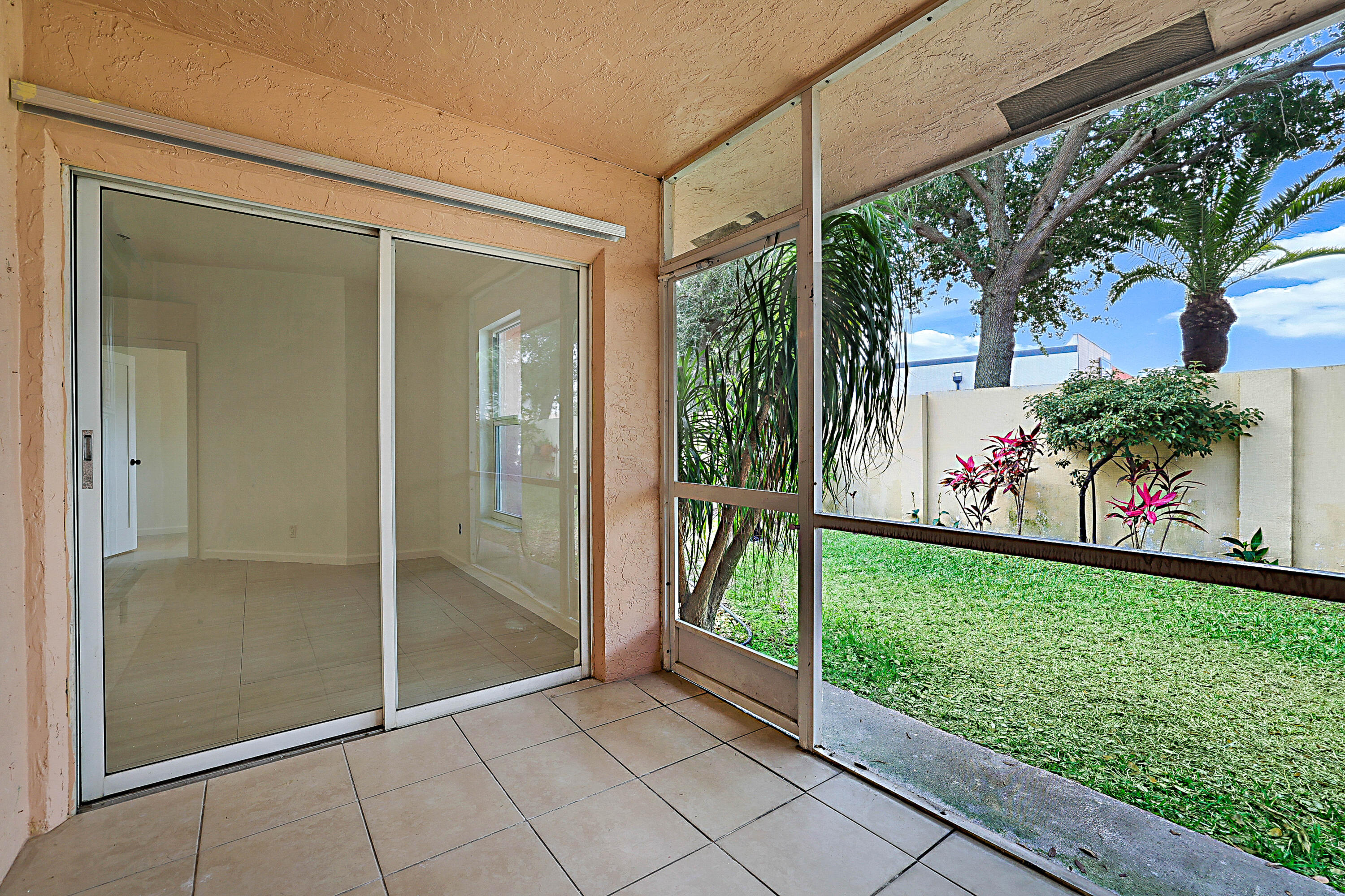 320 NE 42nd Street