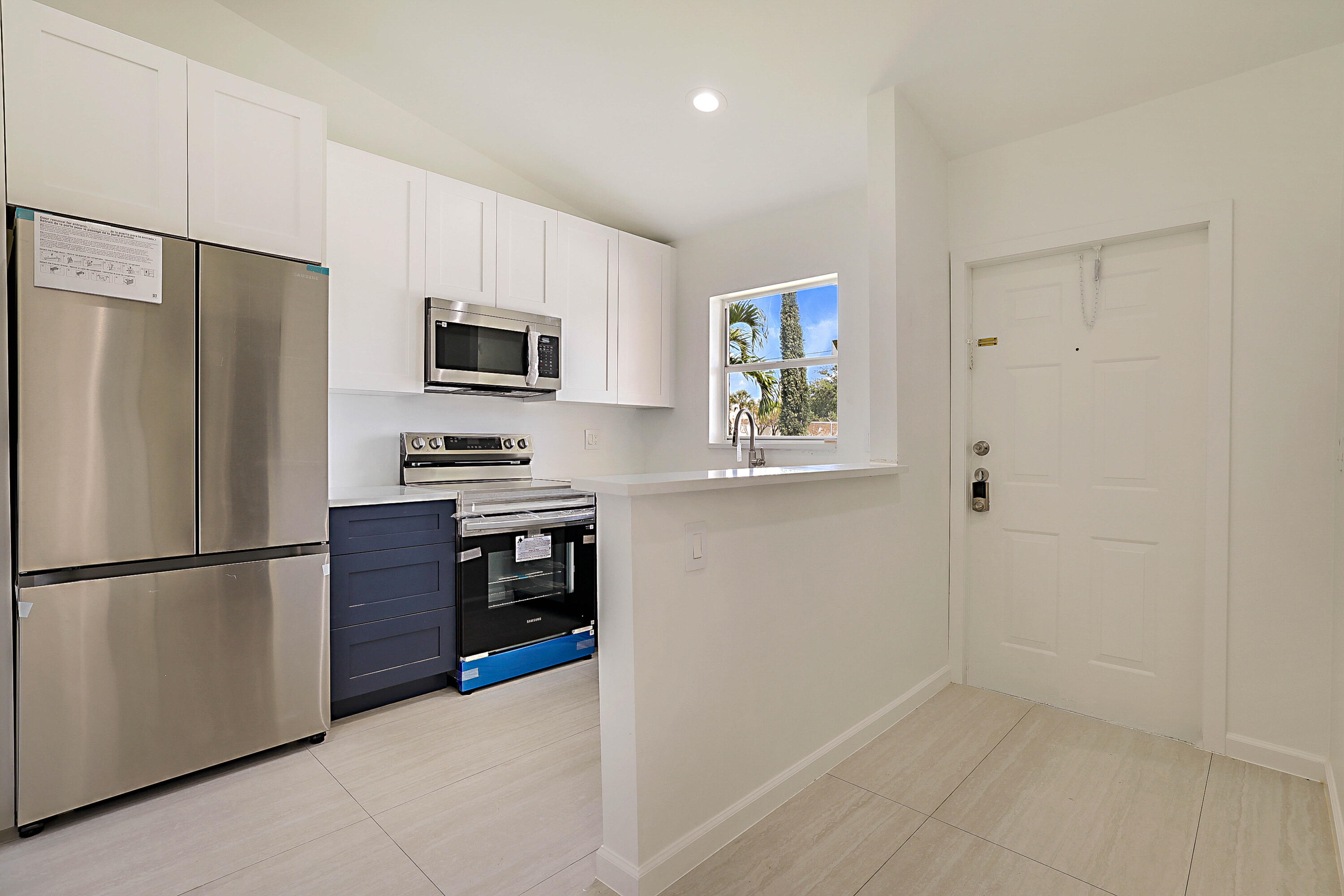 320 NE 42nd Street