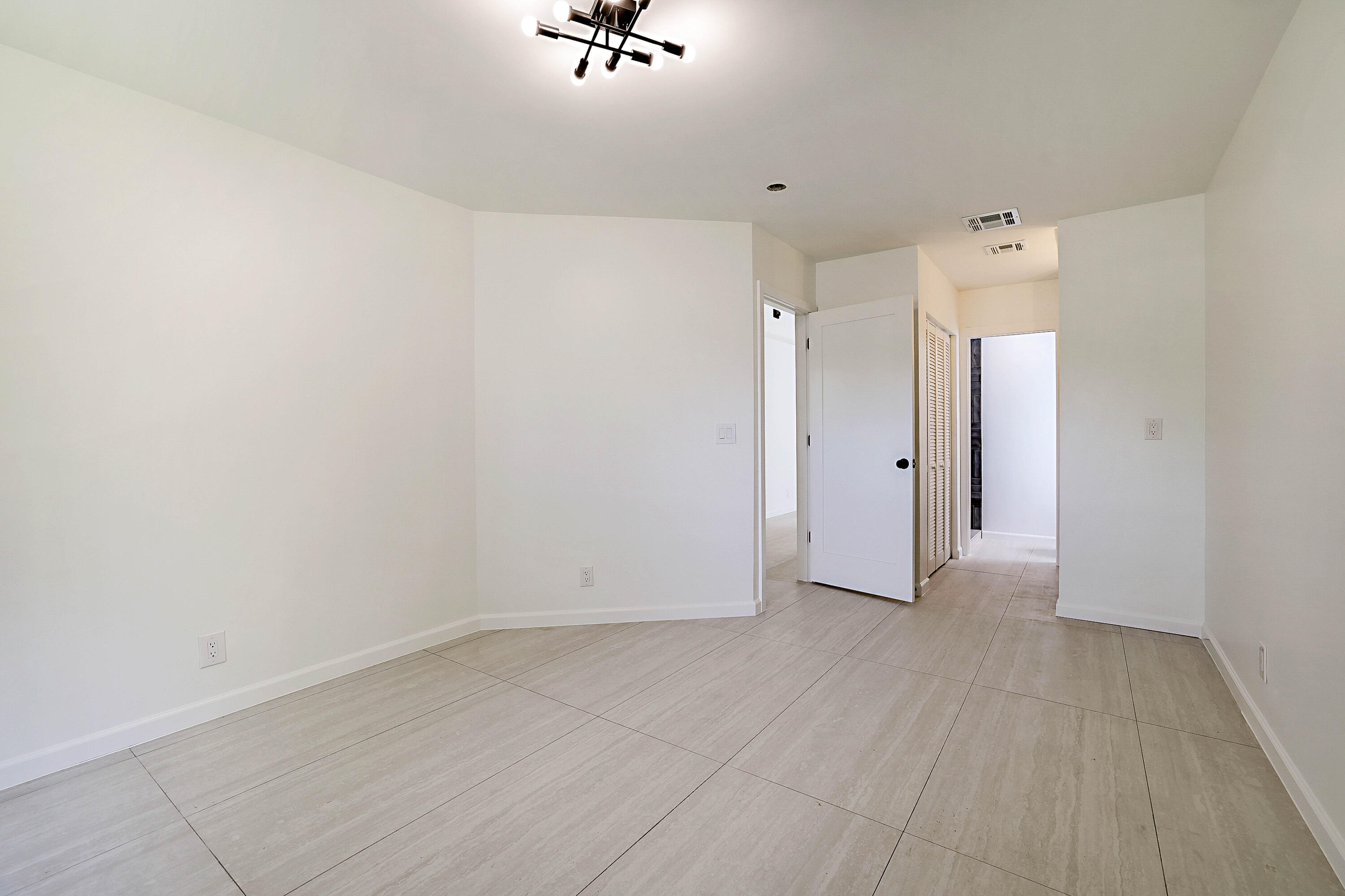 320 NE 42nd Street