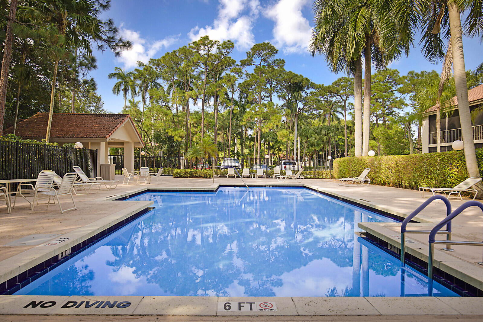 5800 Coach House Circle Unit: A
