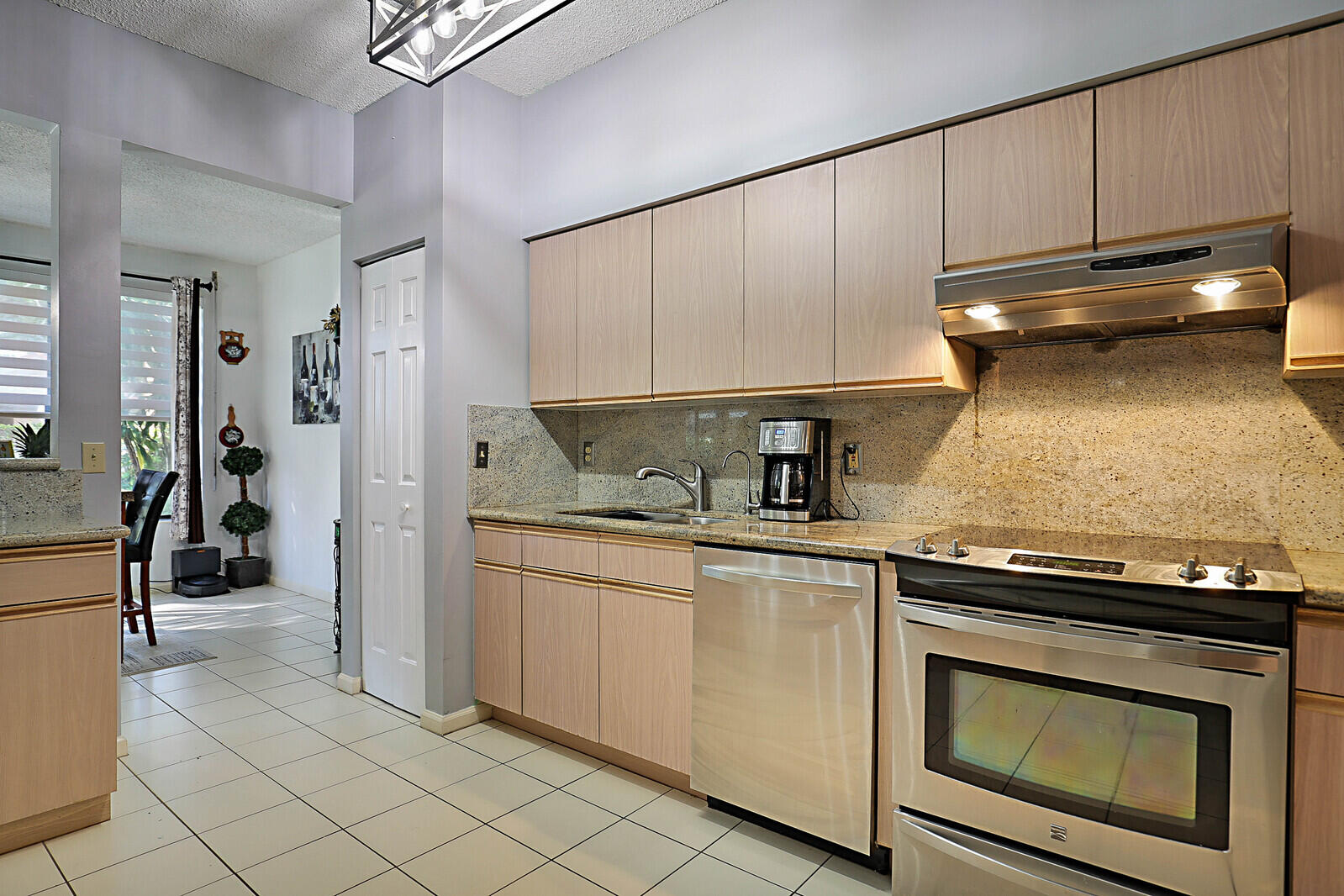 5800 Coach House Circle Unit: A