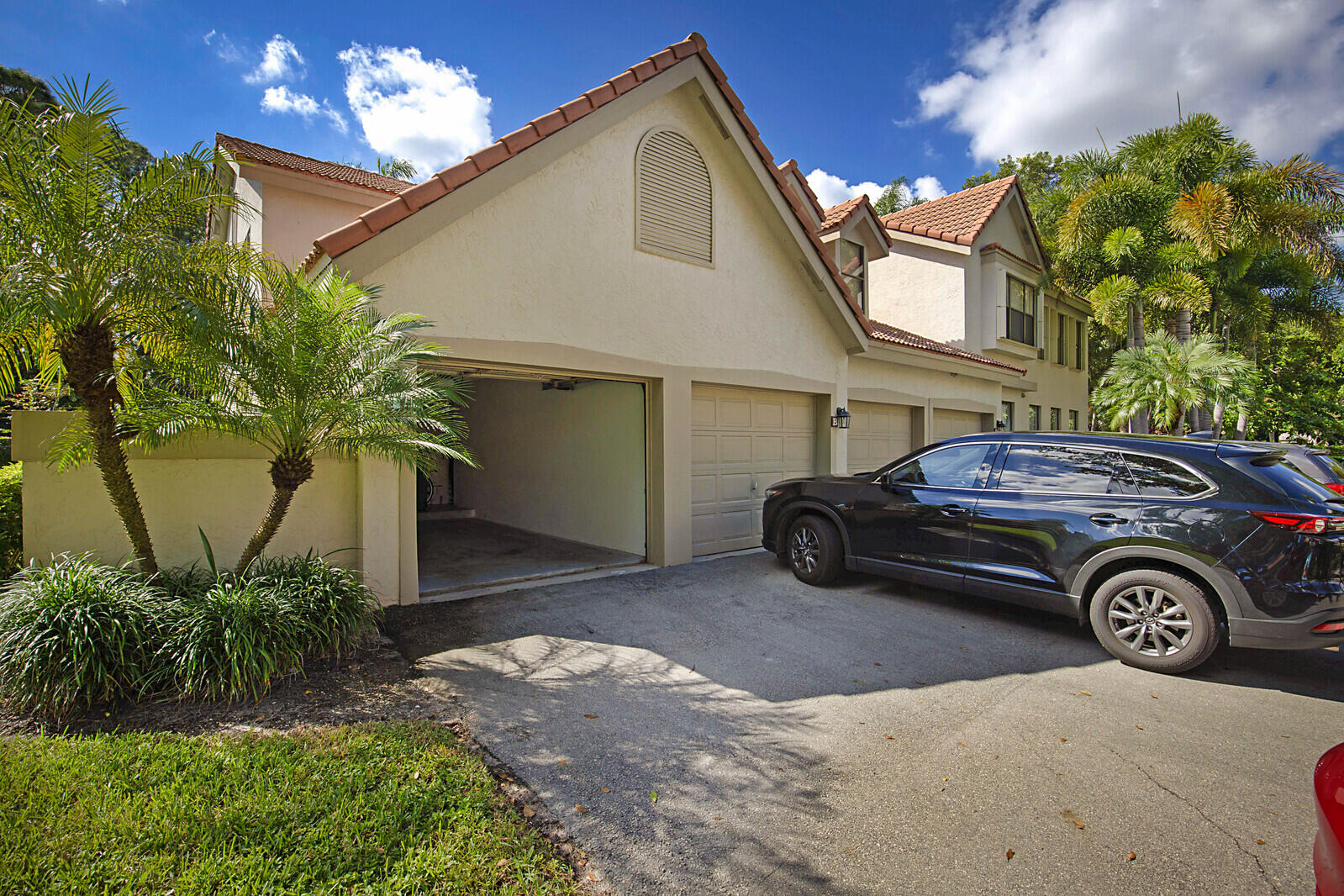 5800 Coach House Circle Unit: A